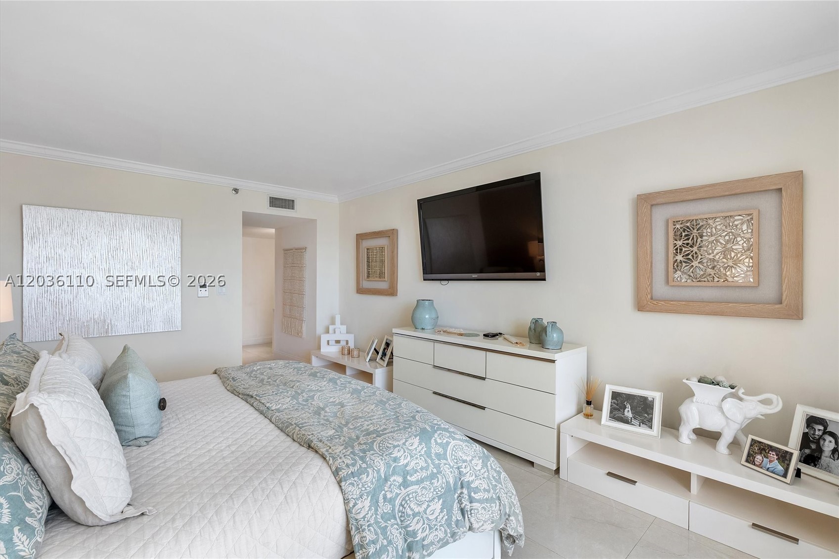 1000 ISL BLVD WILLIAMS IS - Residential