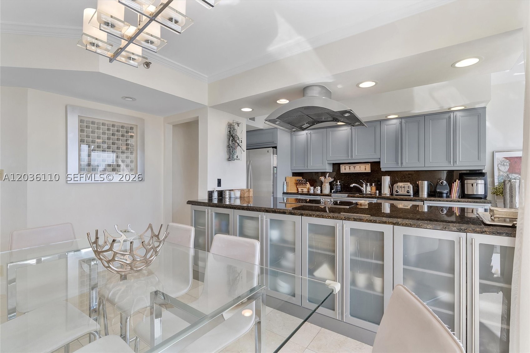 1000 ISL BLVD WILLIAMS IS - Residential