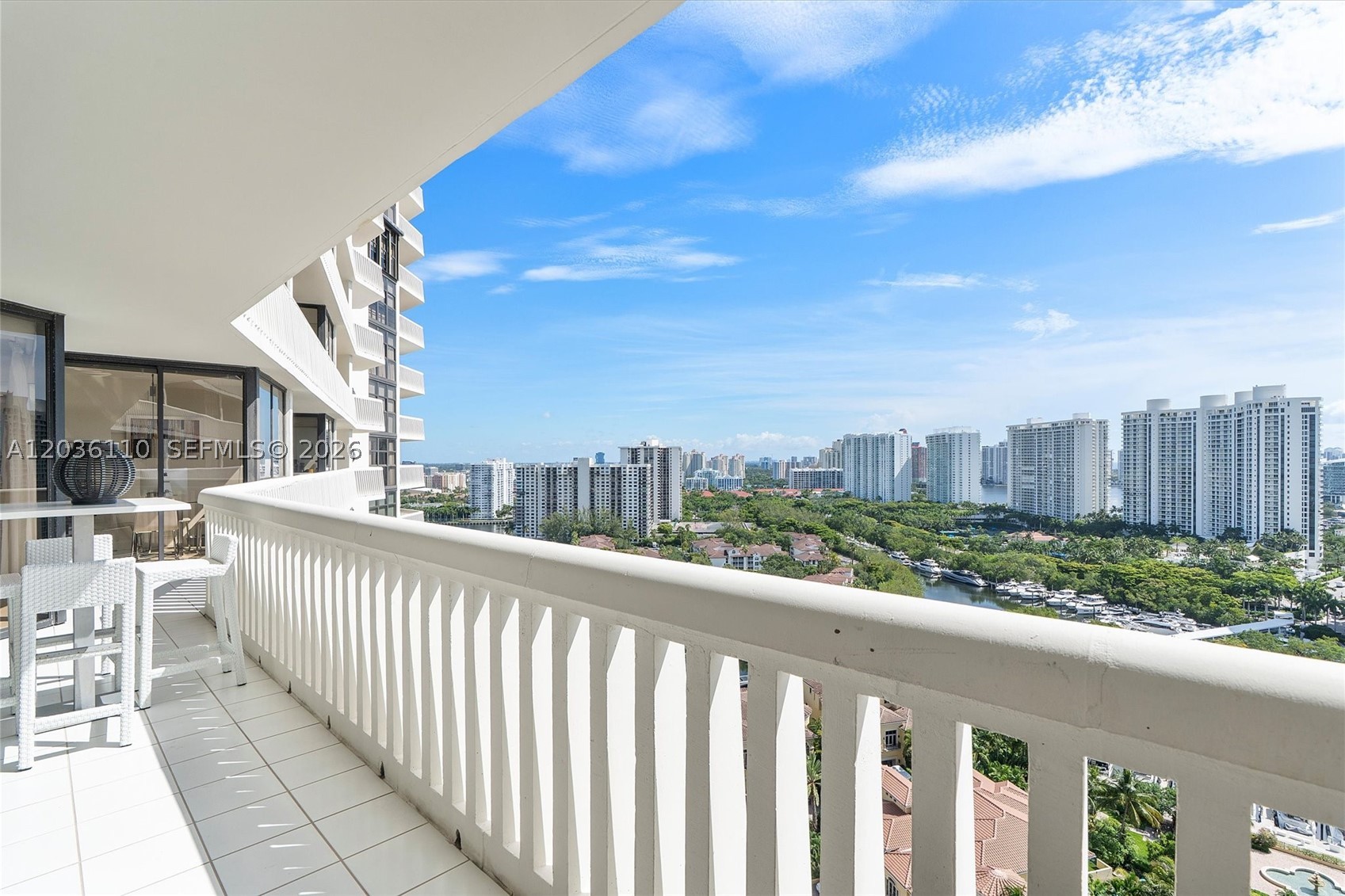 1000 ISL BLVD WILLIAMS IS - Residential
