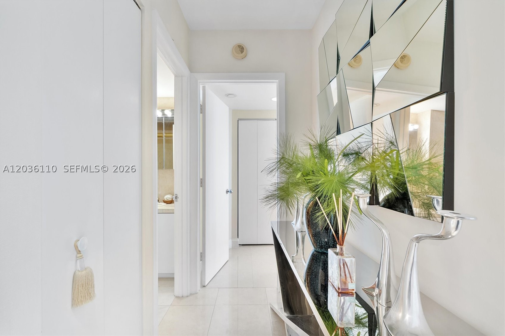 1000 ISL BLVD WILLIAMS IS - Residential