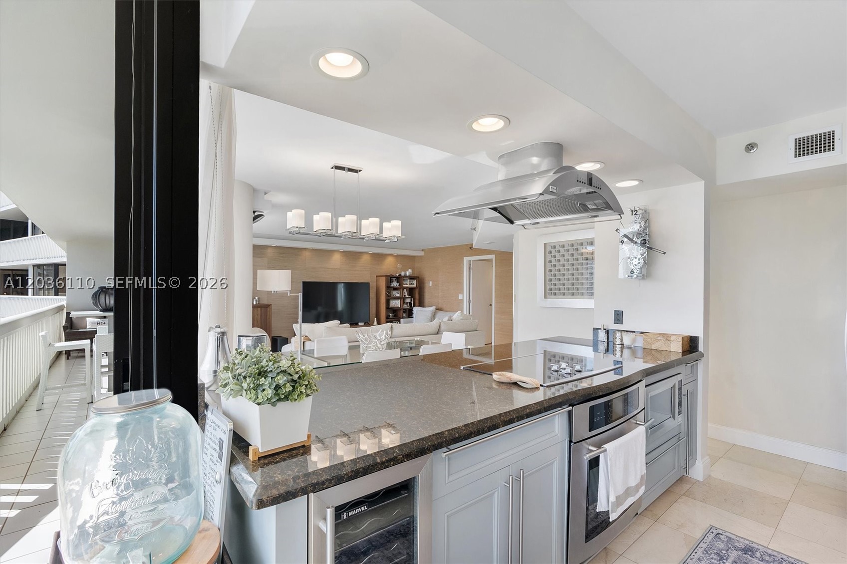 1000 ISL BLVD WILLIAMS IS - Residential