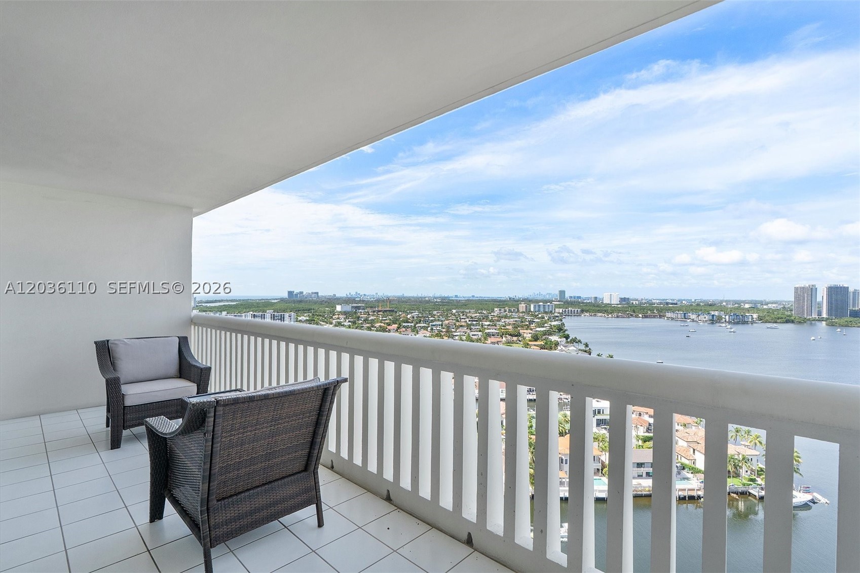 1000 ISL BLVD WILLIAMS IS - Residential