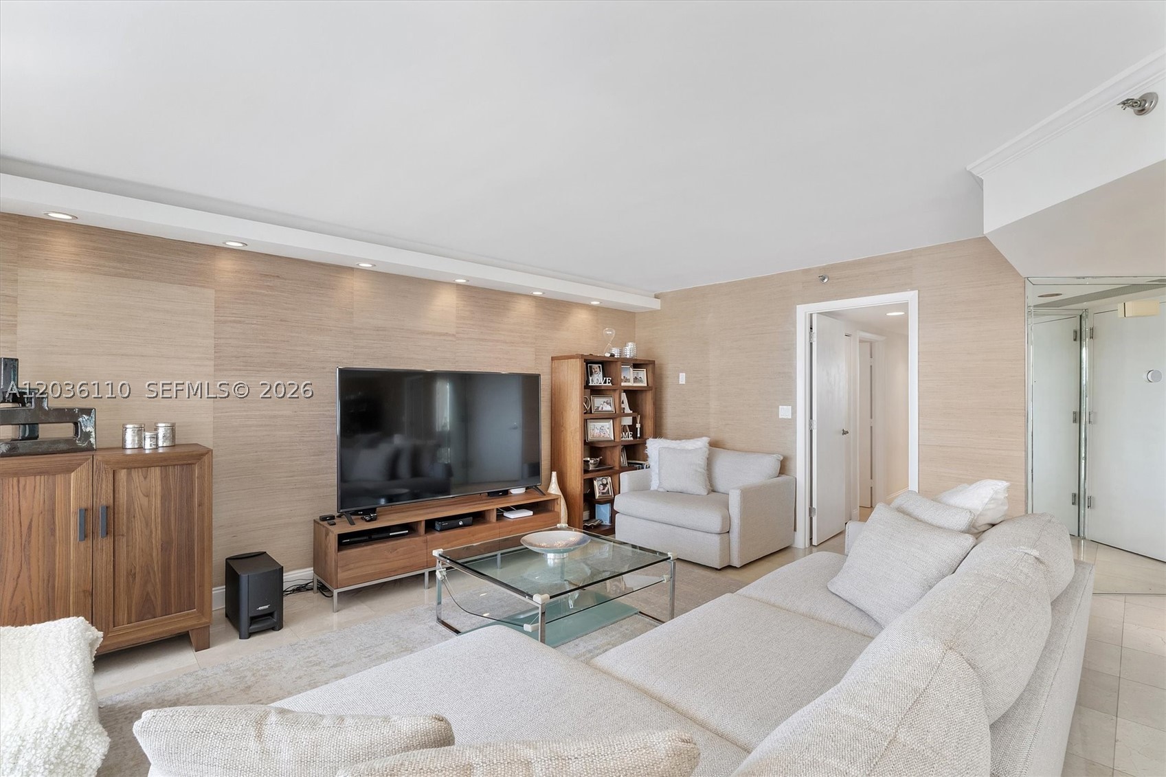 1000 ISL BLVD WILLIAMS IS - Residential
