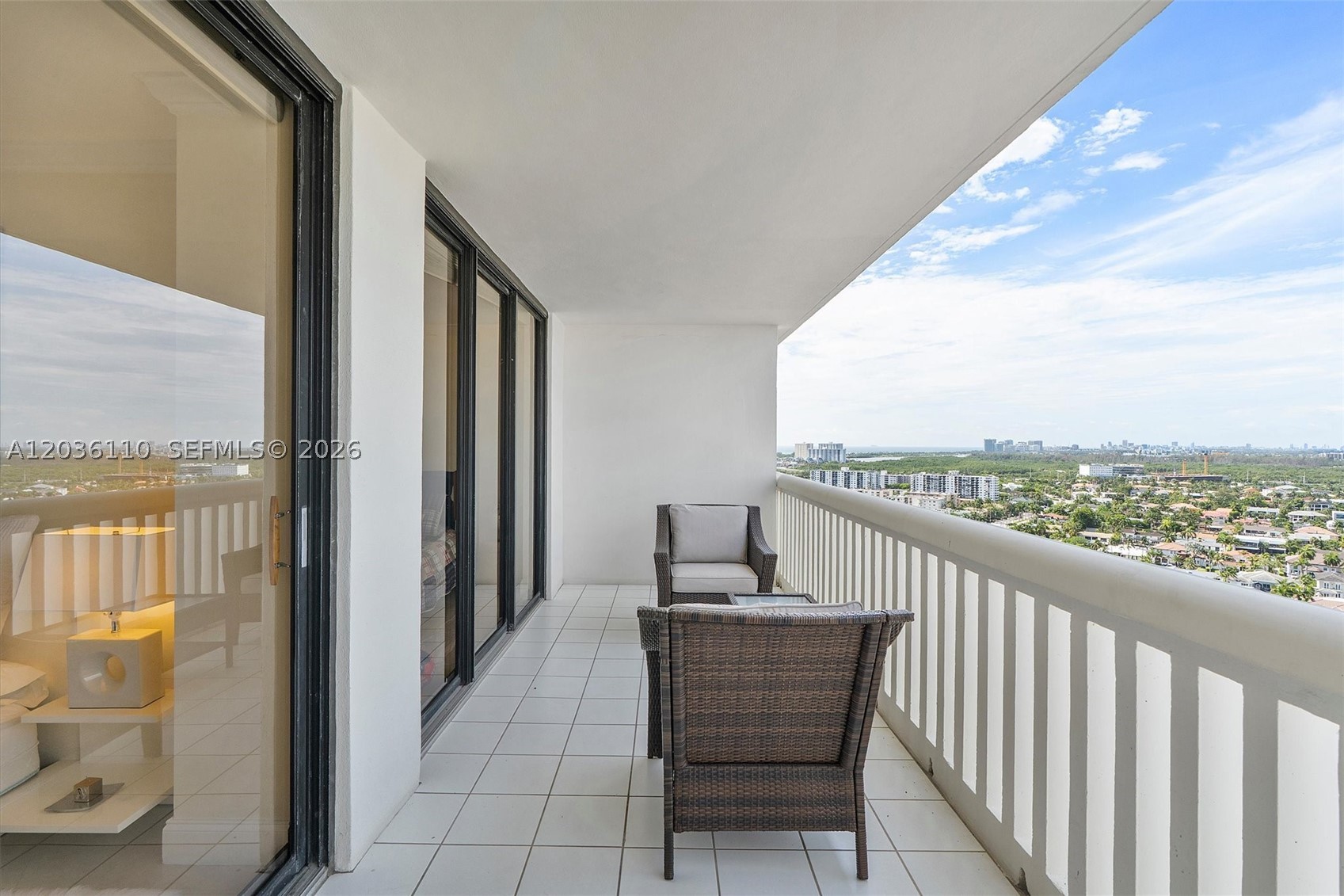 1000 ISL BLVD WILLIAMS IS - Residential