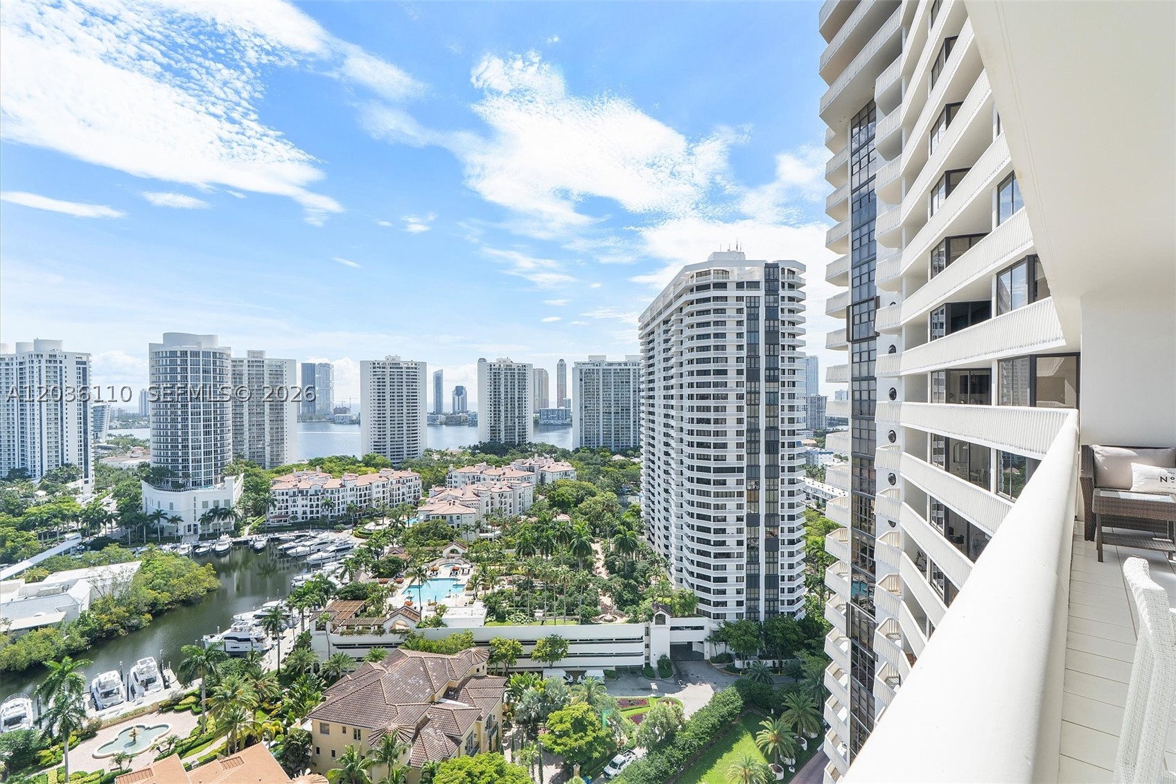 1000 ISL BLVD WILLIAMS IS - Residential