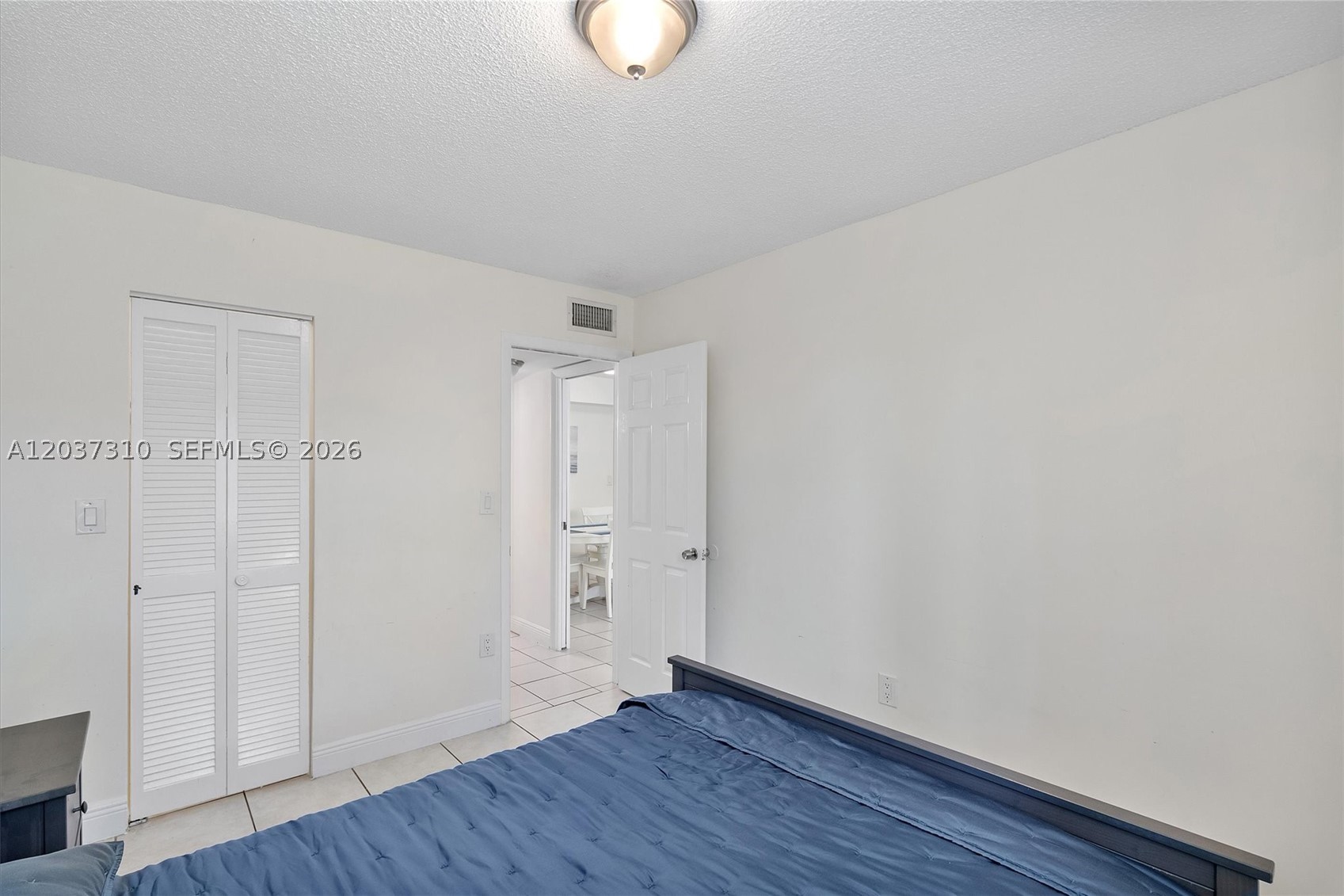 CARIBBEAN BREEZE CONDO - Residential Lease