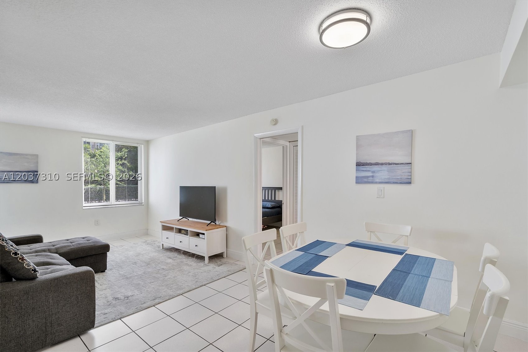 CARIBBEAN BREEZE CONDO - Residential Lease