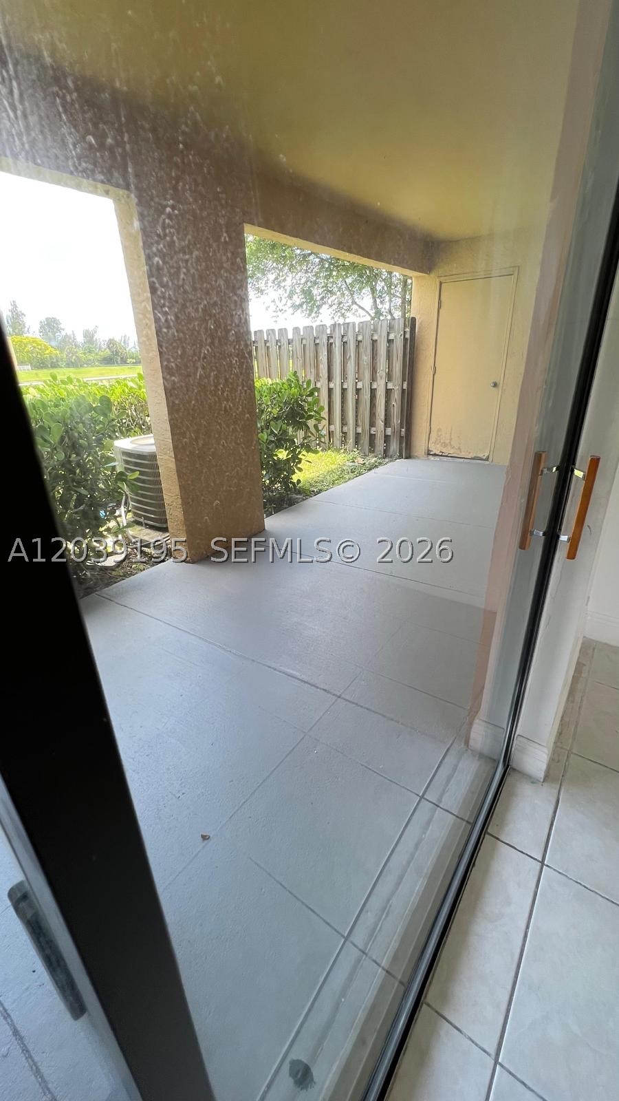 VILLAS AT LAKEVIEW CONDO - Residential Lease