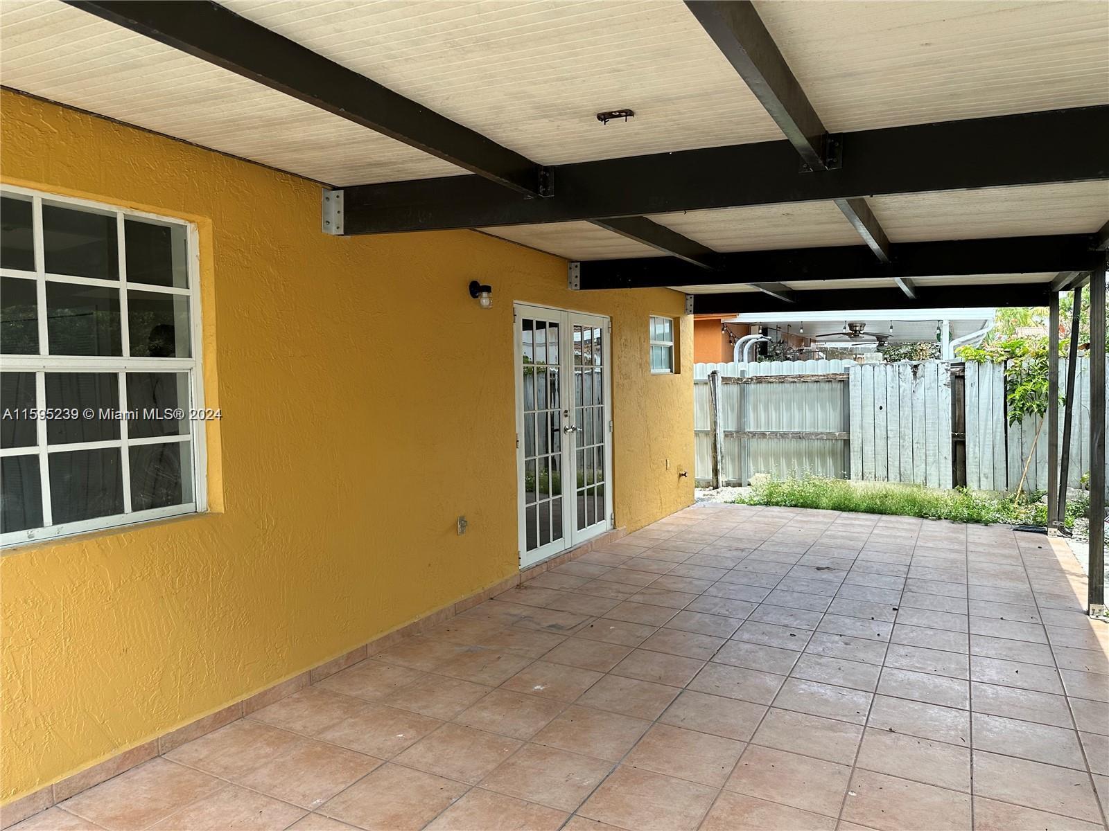 WEST PALM BEACH GARDENS - Residential Lease