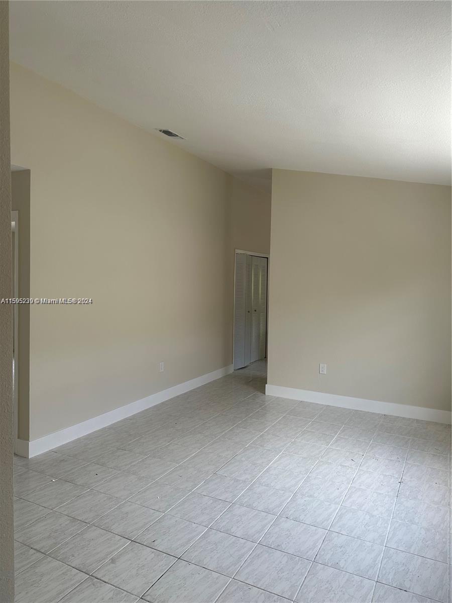 WEST PALM BEACH GARDENS - Residential Lease