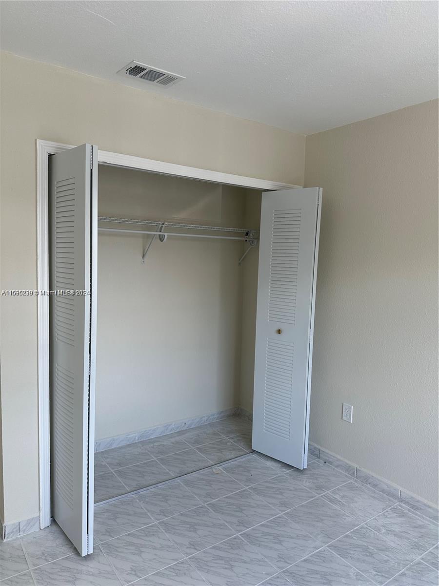 WEST PALM BEACH GARDENS - Residential Lease