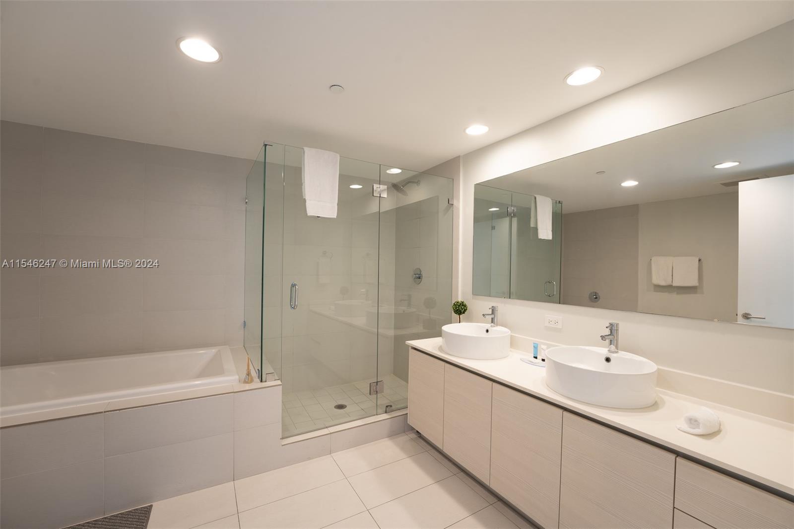 BEACHWALK CONDOMINIUM - Residential
