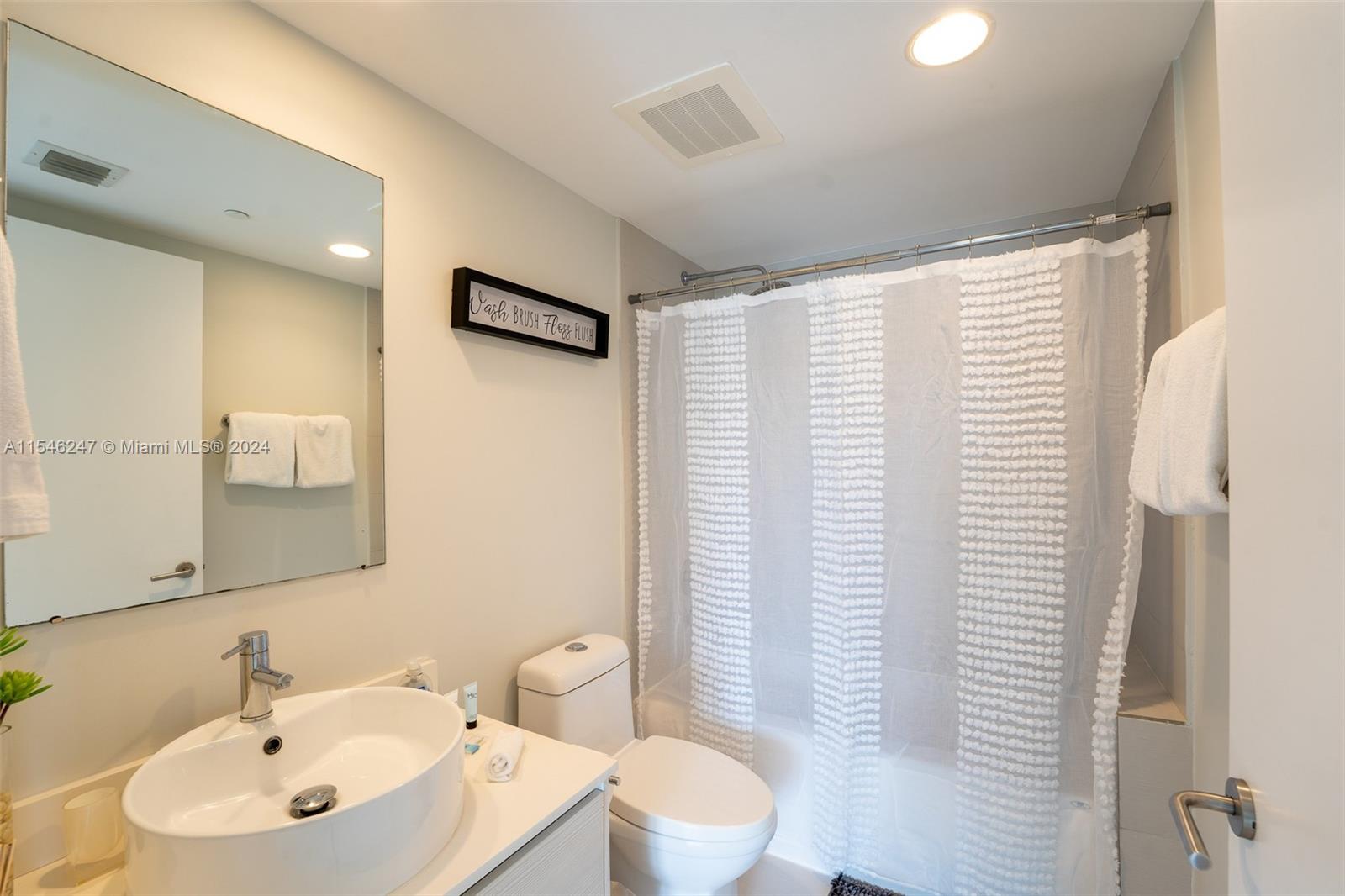 BEACHWALK CONDOMINIUM - Residential