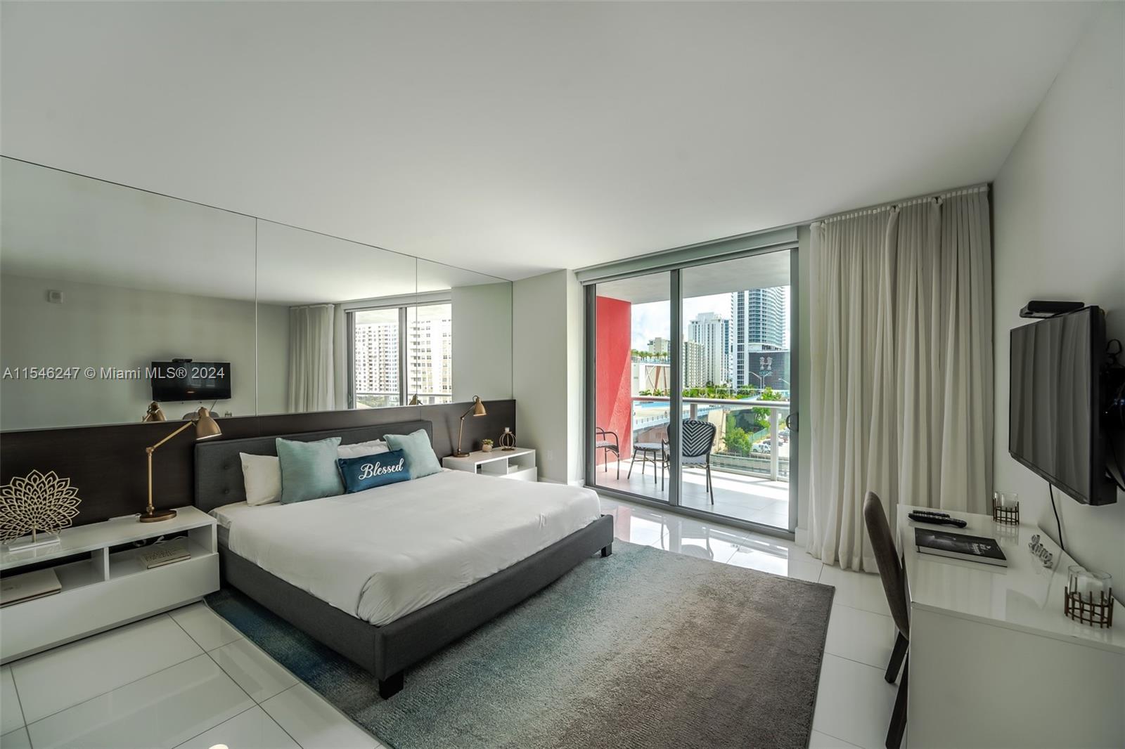 BEACHWALK CONDOMINIUM - Residential
