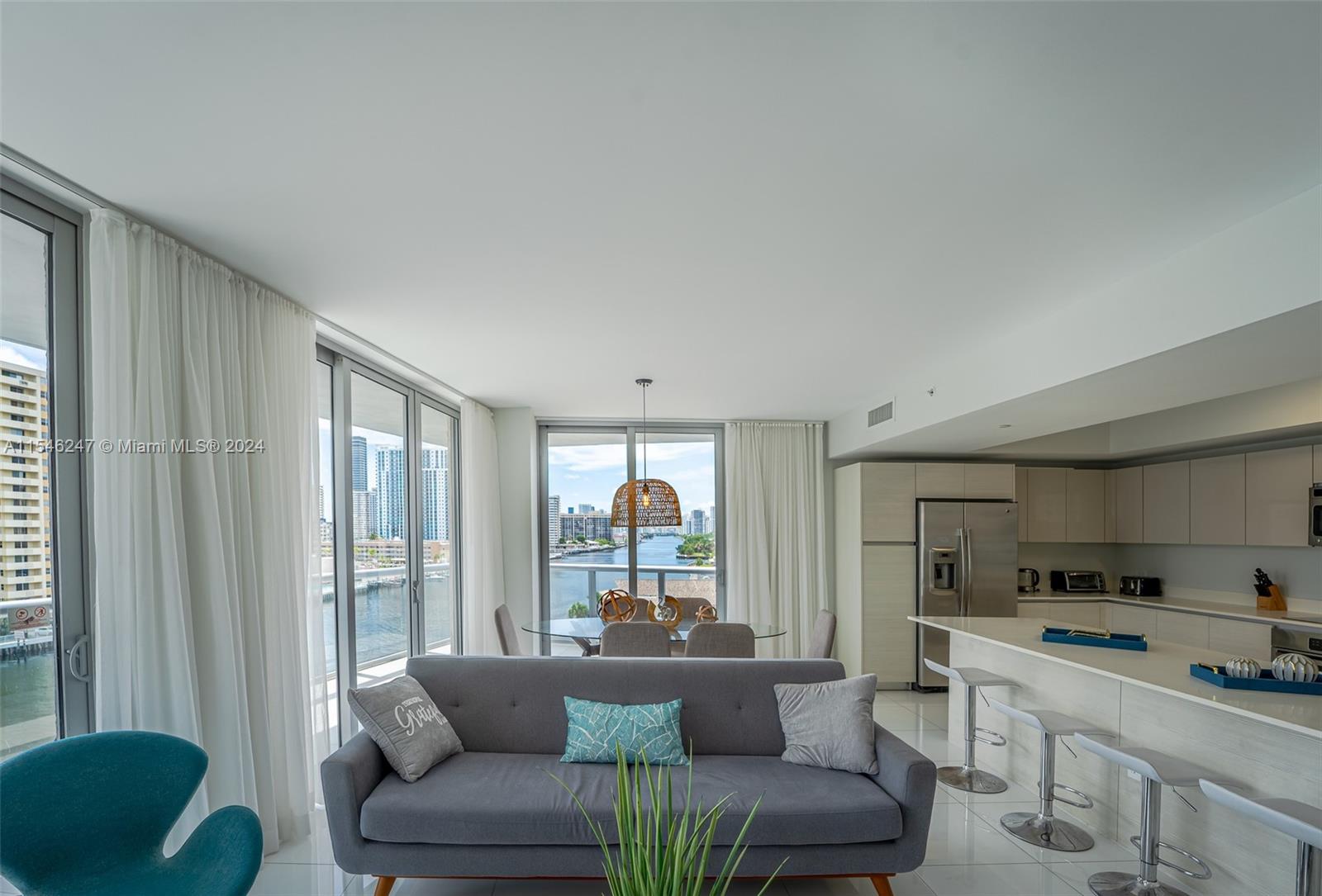 BEACHWALK CONDOMINIUM - Residential