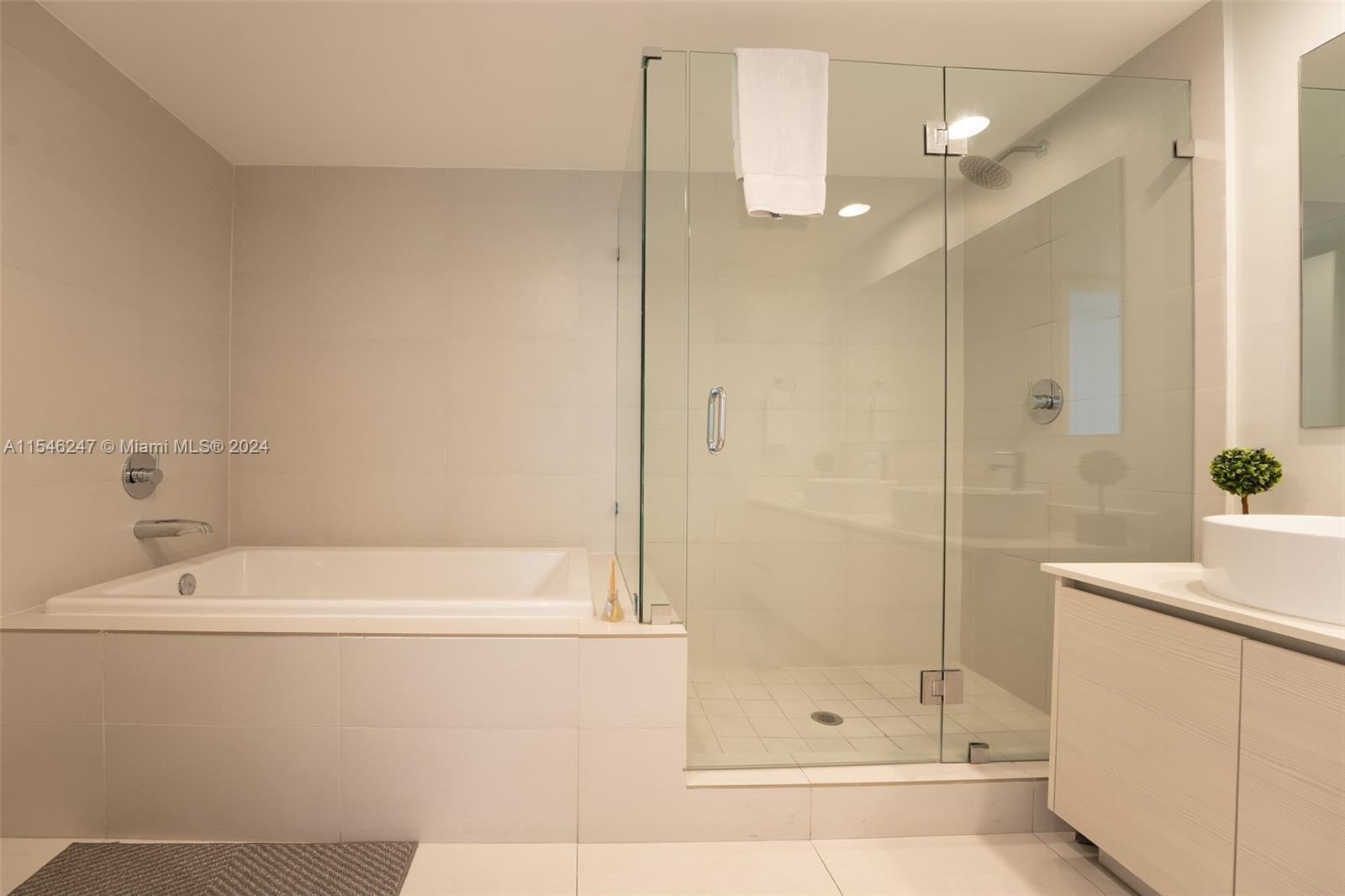 BEACHWALK CONDOMINIUM - Residential