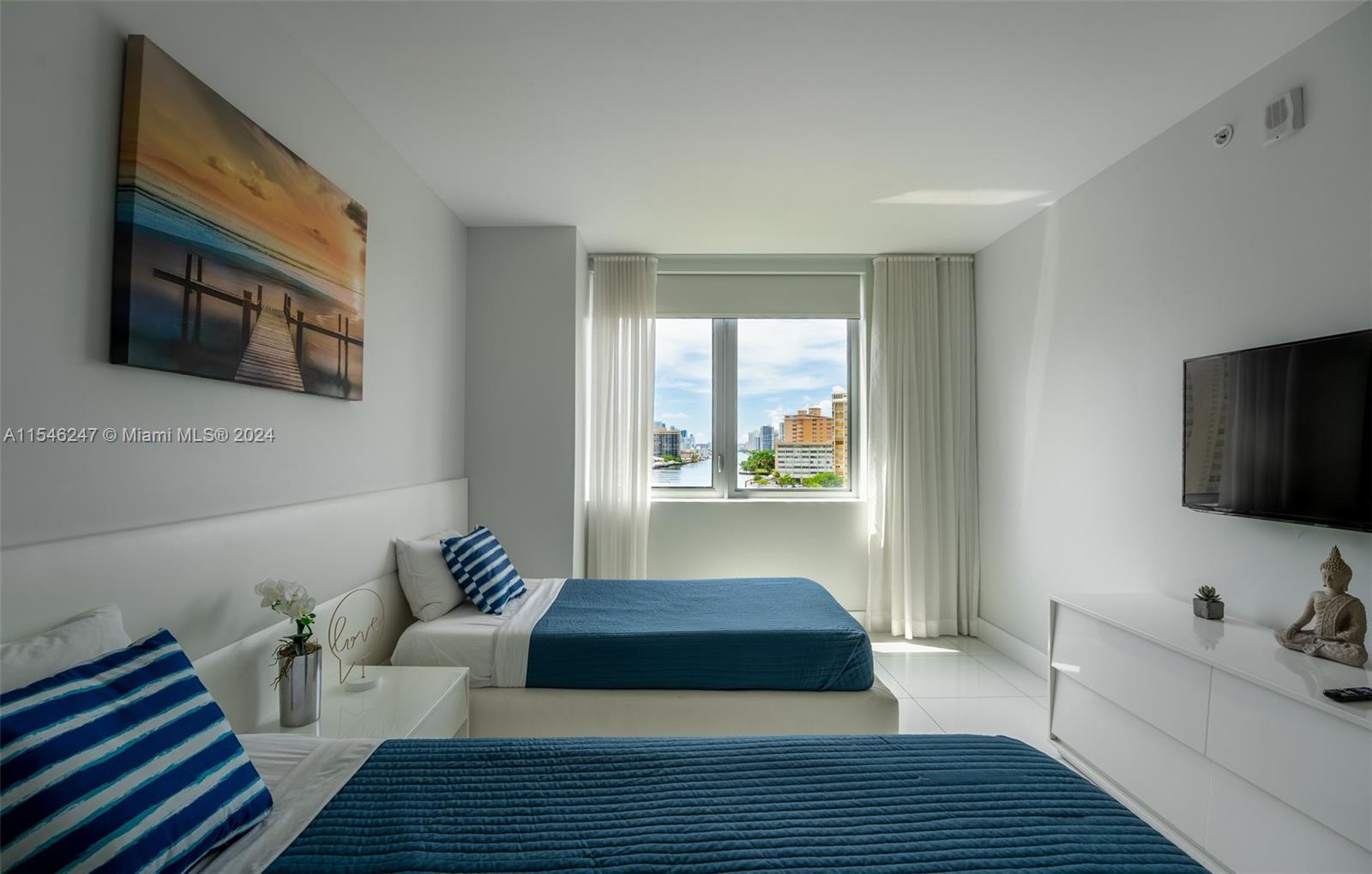 BEACHWALK CONDOMINIUM - Residential
