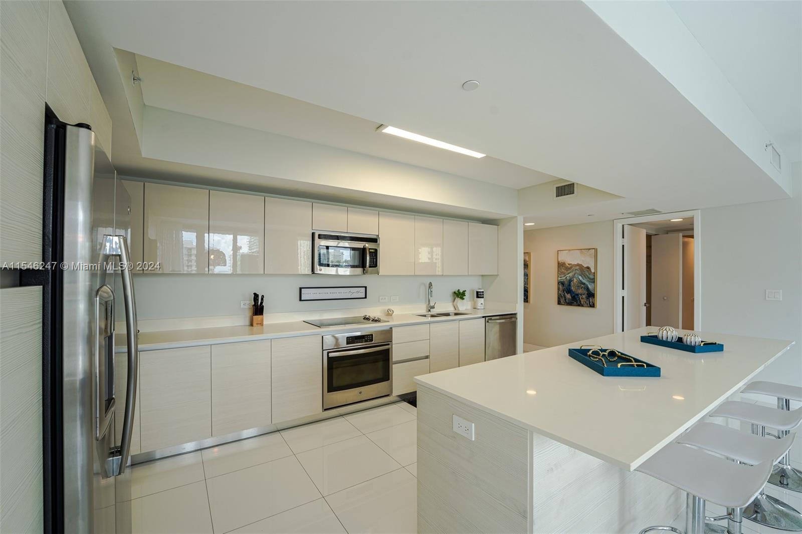BEACHWALK CONDOMINIUM - Residential