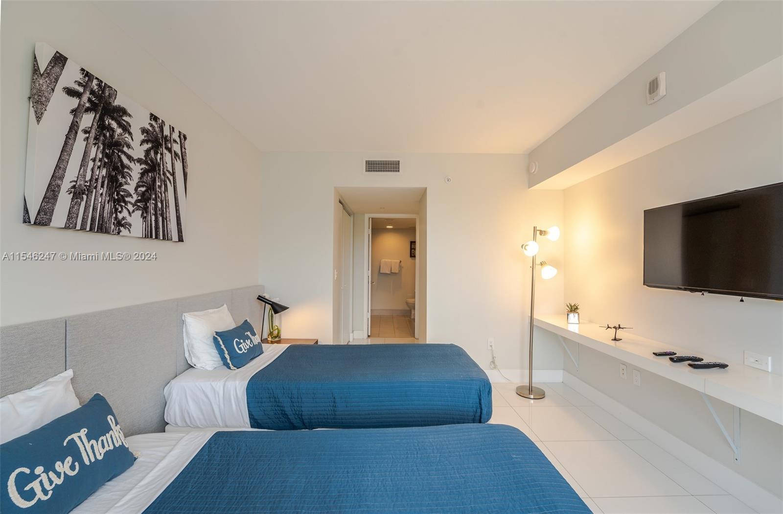 BEACHWALK CONDOMINIUM - Residential