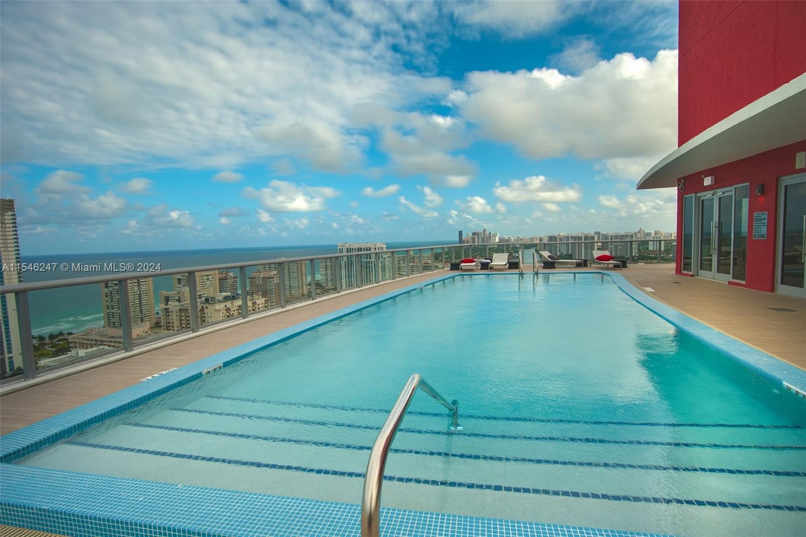 BEACHWALK CONDOMINIUM - Residential