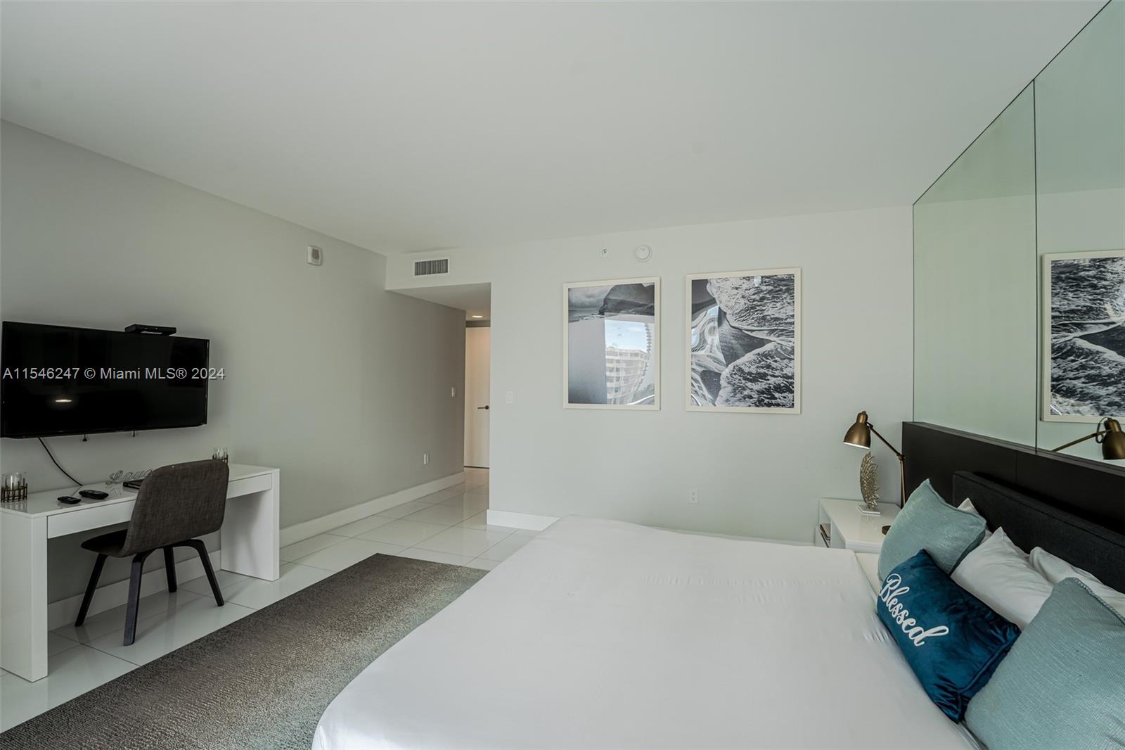 BEACHWALK CONDOMINIUM - Residential