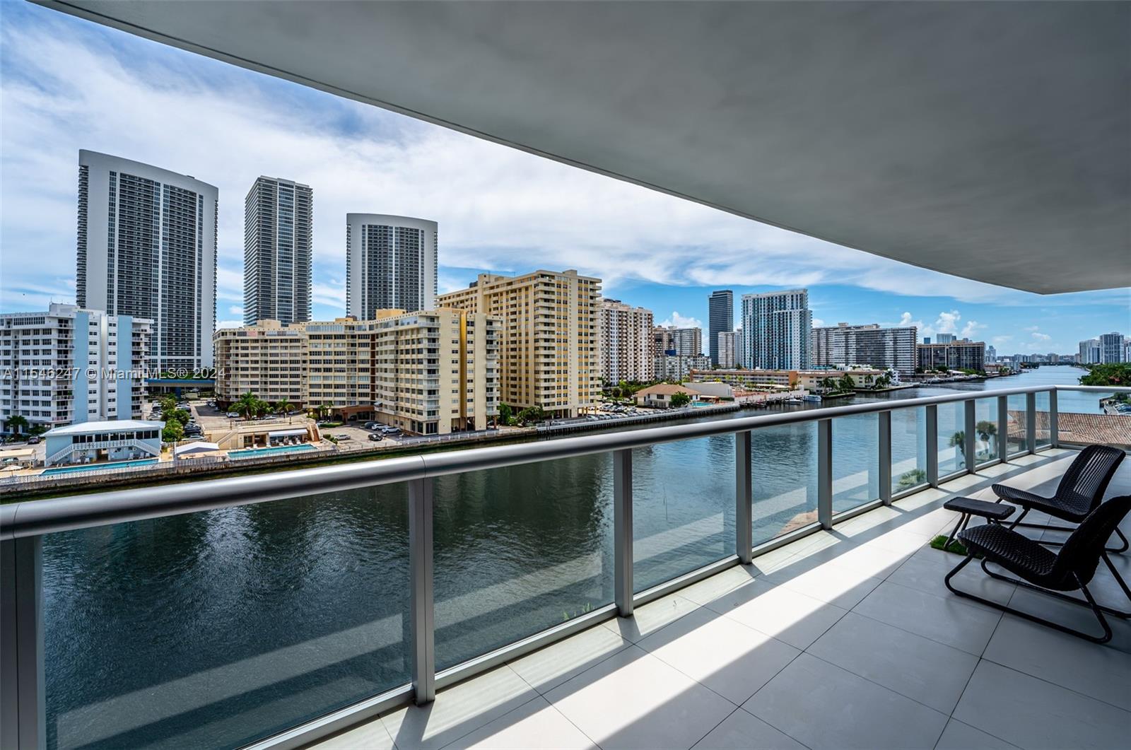 BEACHWALK CONDOMINIUM - Residential