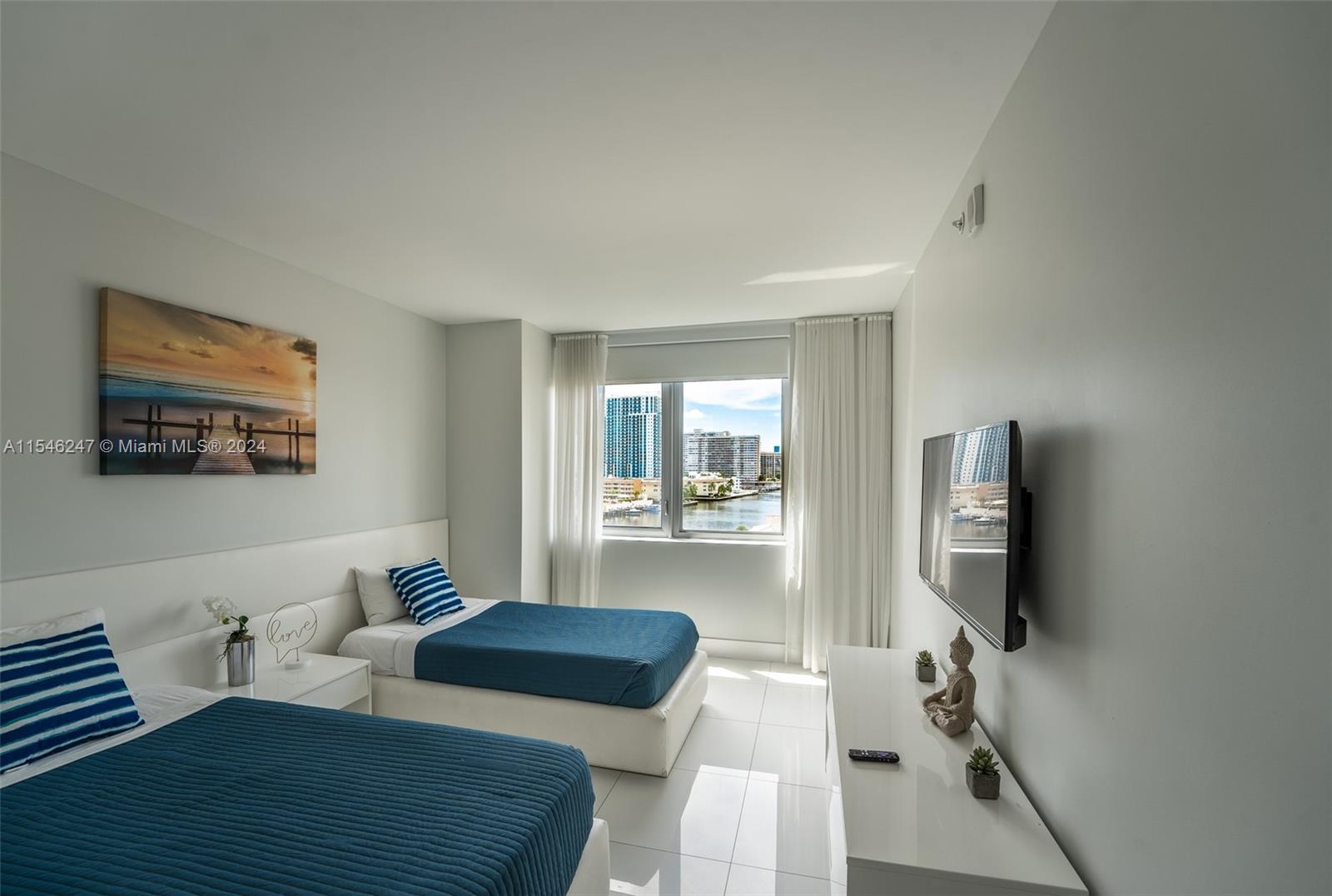 BEACHWALK CONDOMINIUM - Residential