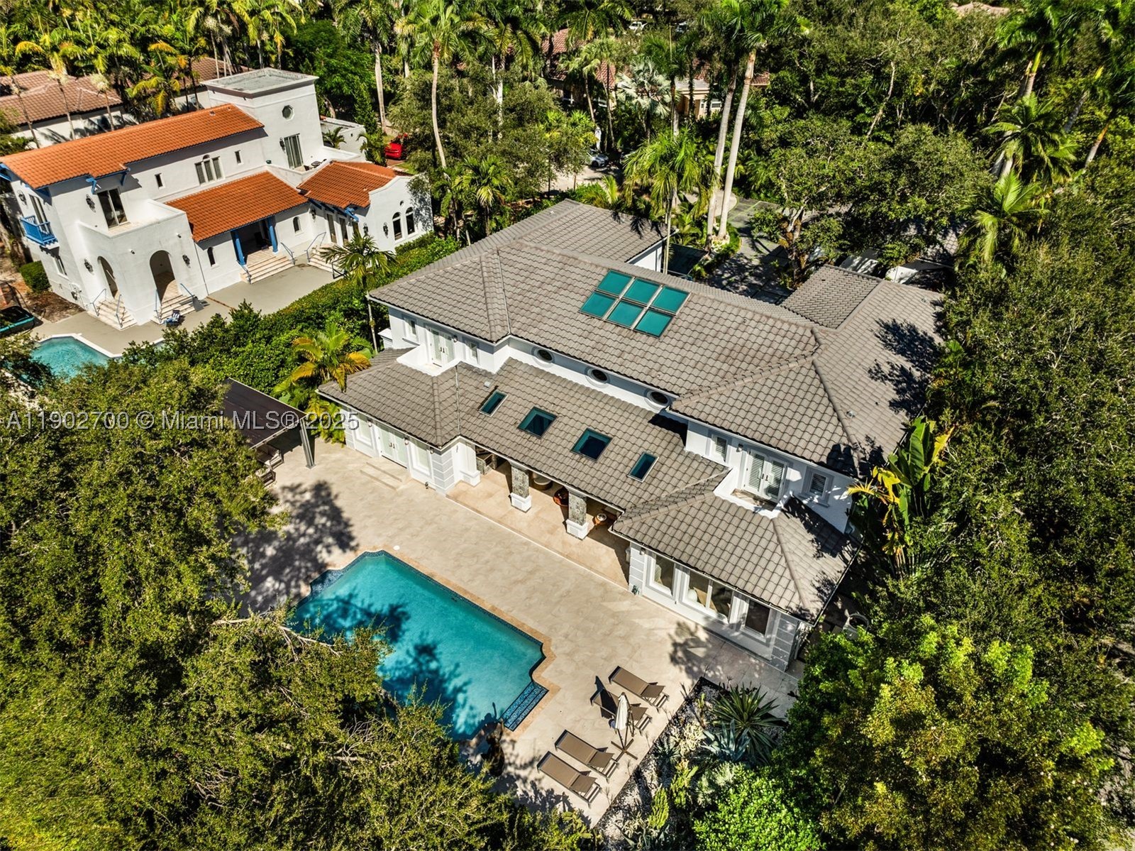 THE PALM ESTATES - Residential