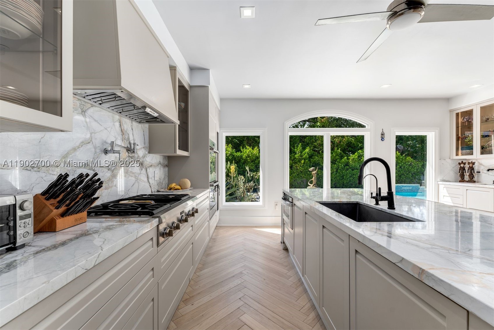 THE PALM ESTATES - Residential