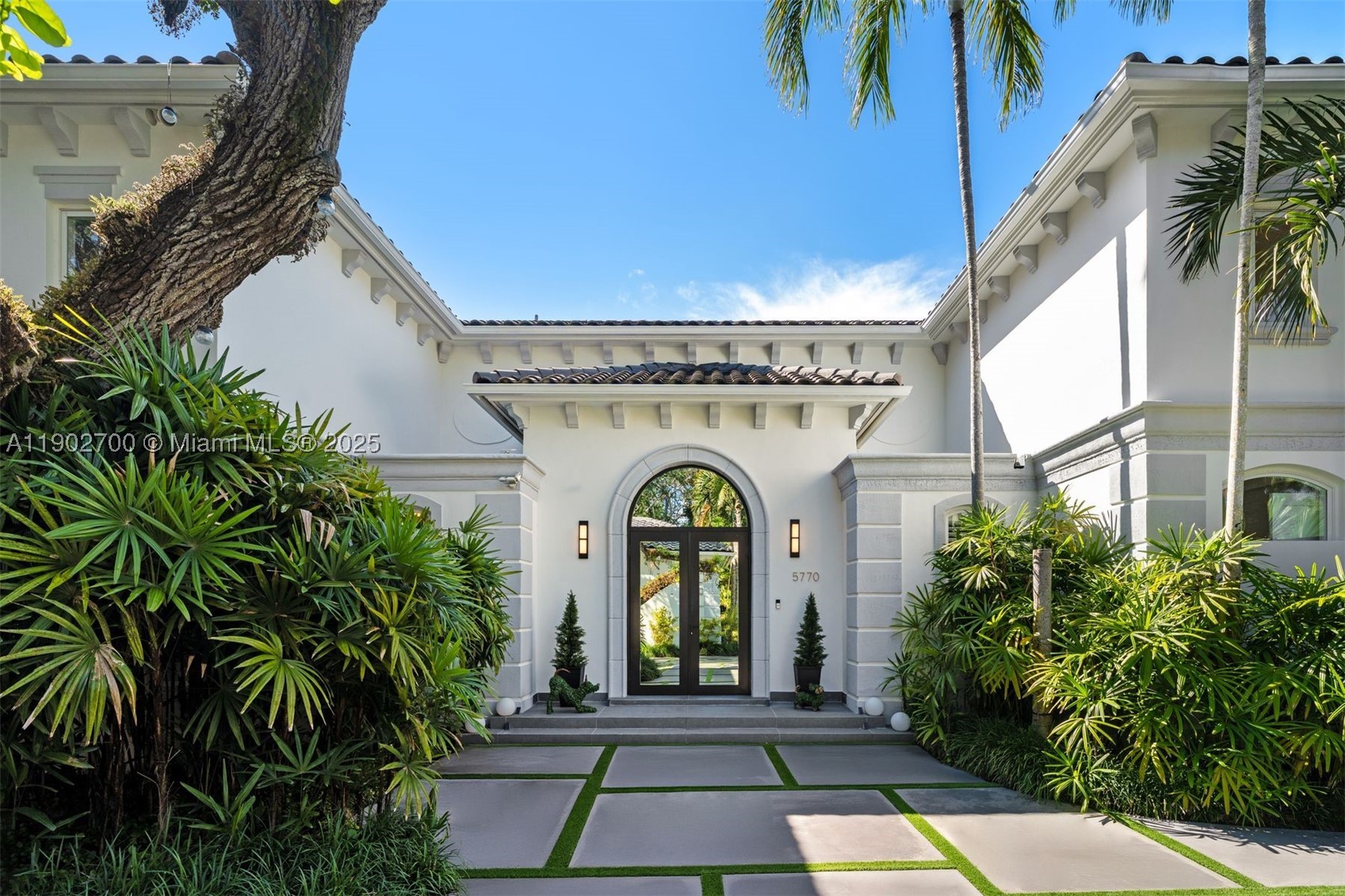 THE PALM ESTATES - Residential