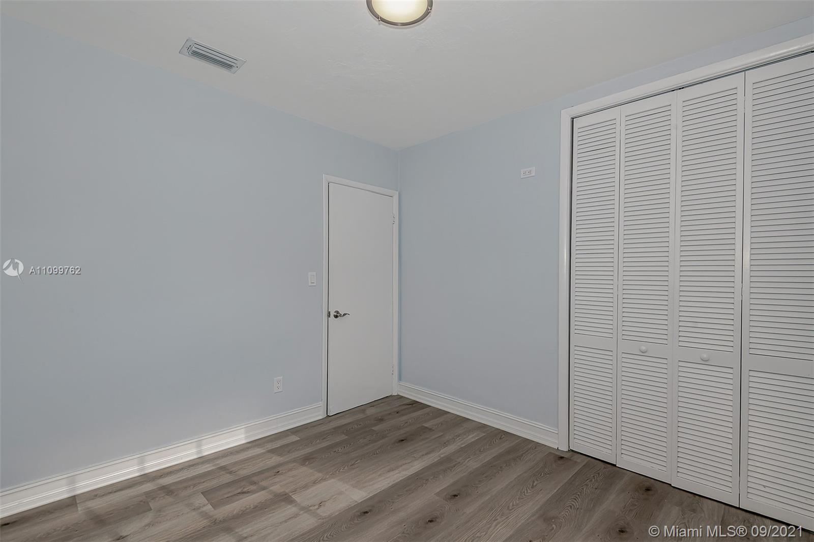 DARLINGTON MANOR - Residential