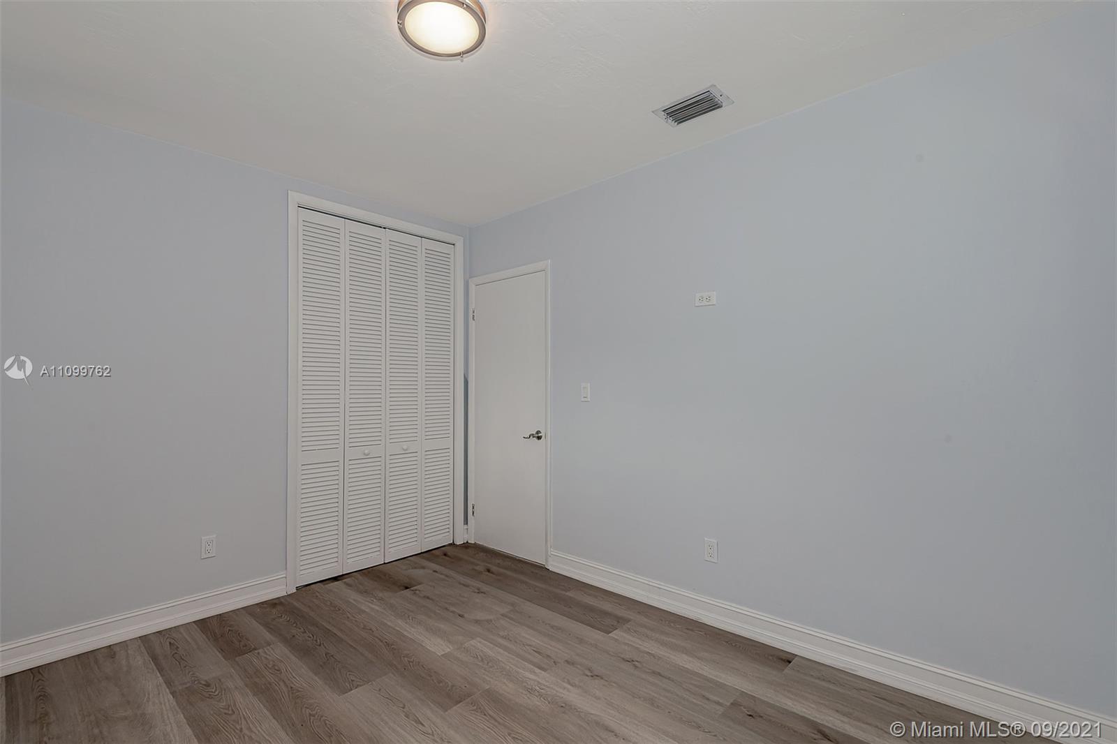 DARLINGTON MANOR - Residential