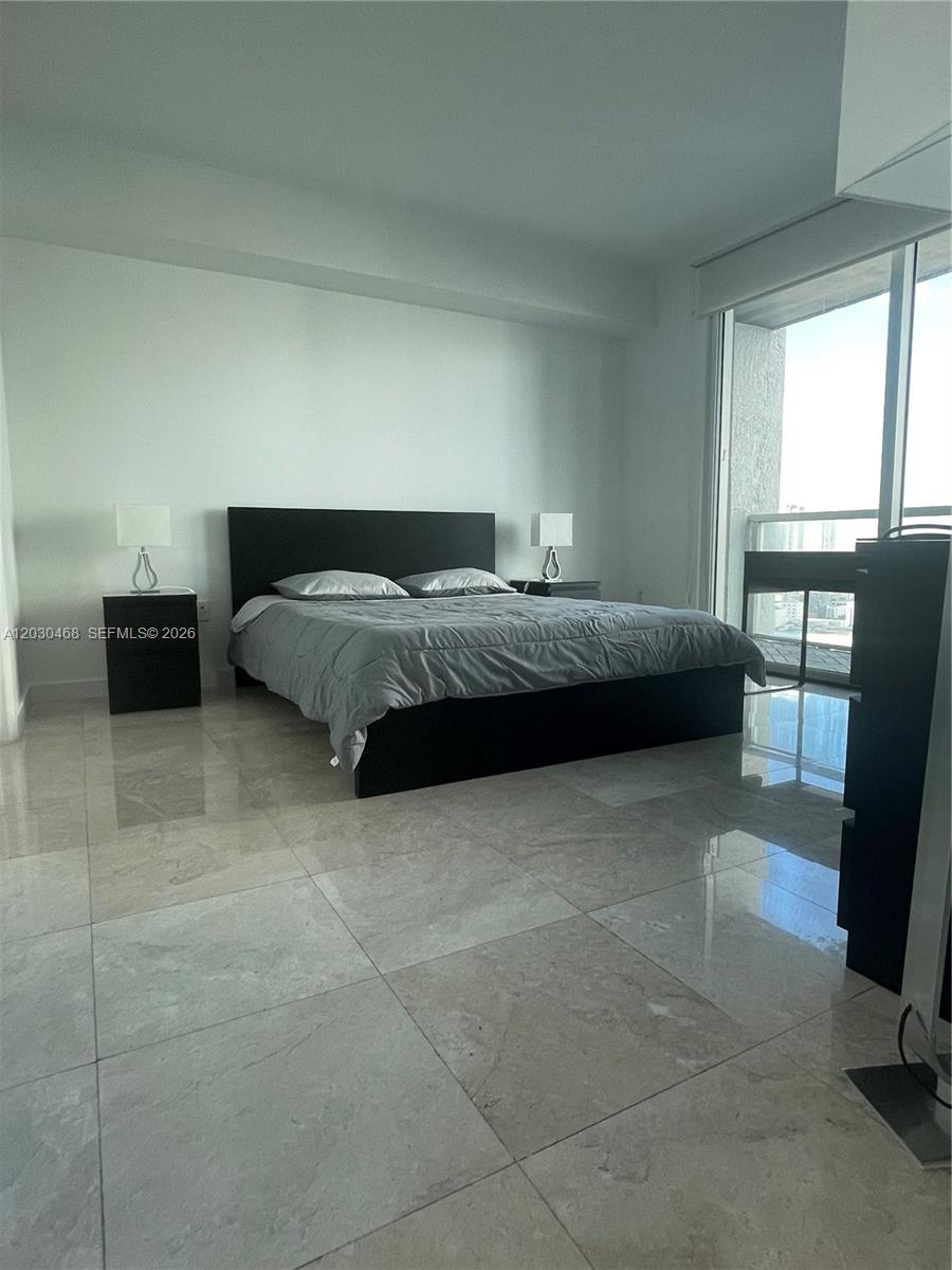 500 BRICKELL EAST CONDO - Residential