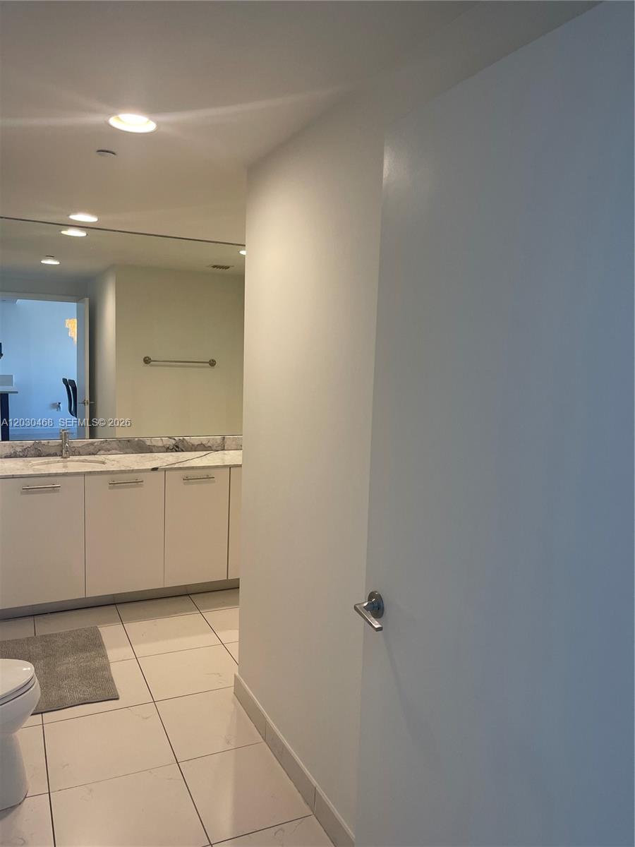 500 BRICKELL EAST CONDO - Residential