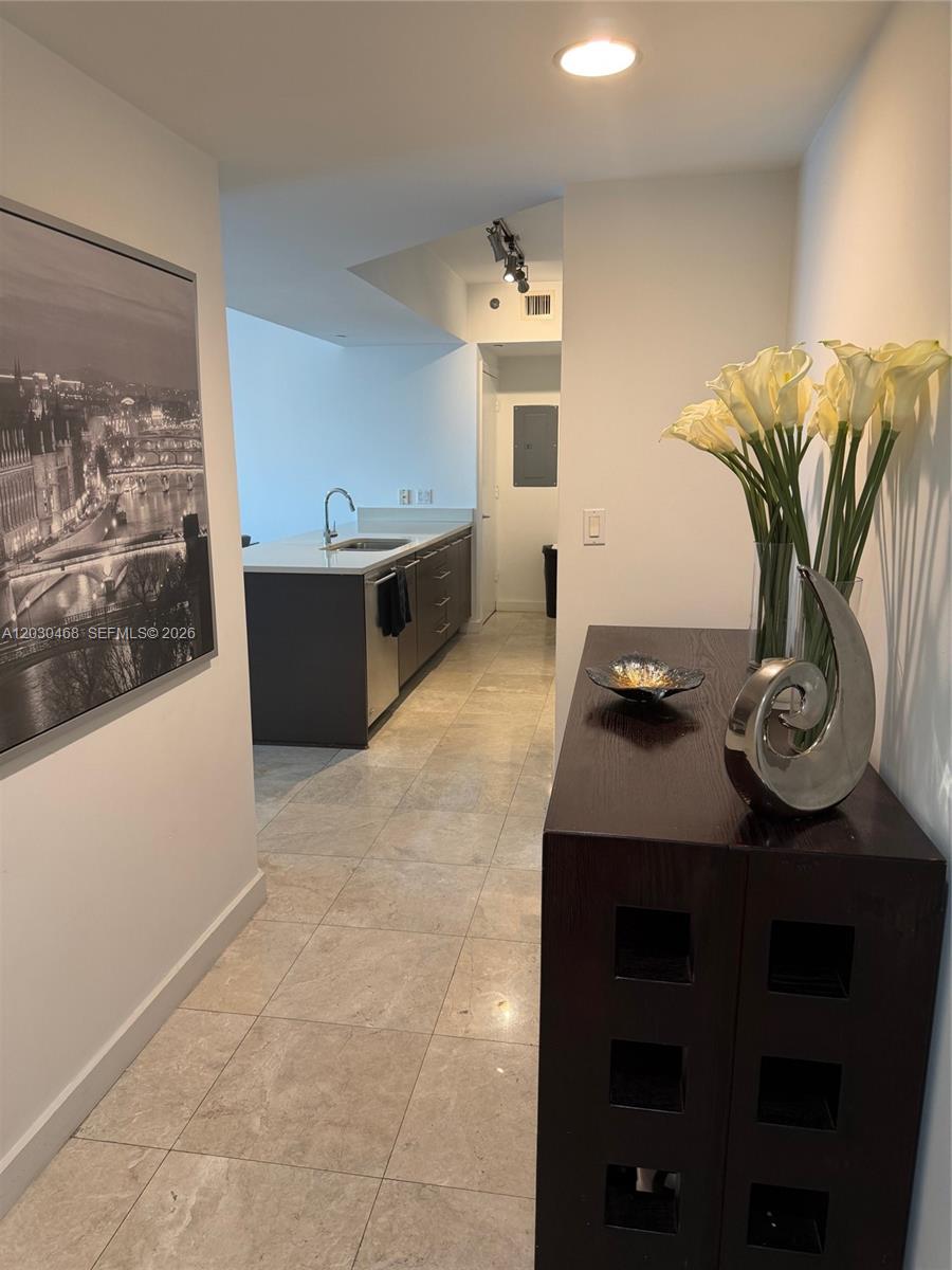 500 BRICKELL EAST CONDO - Residential