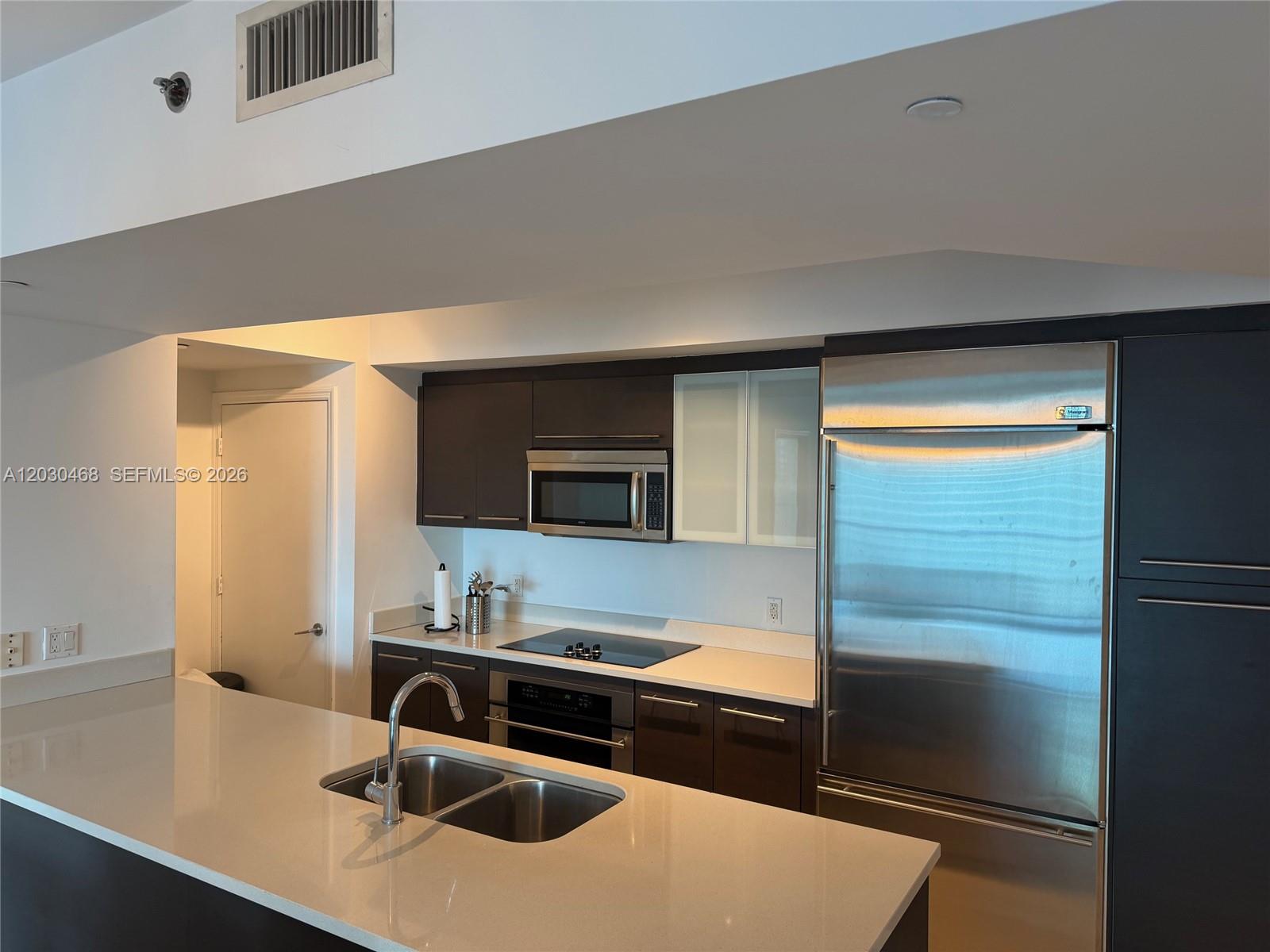 500 BRICKELL EAST CONDO - Residential