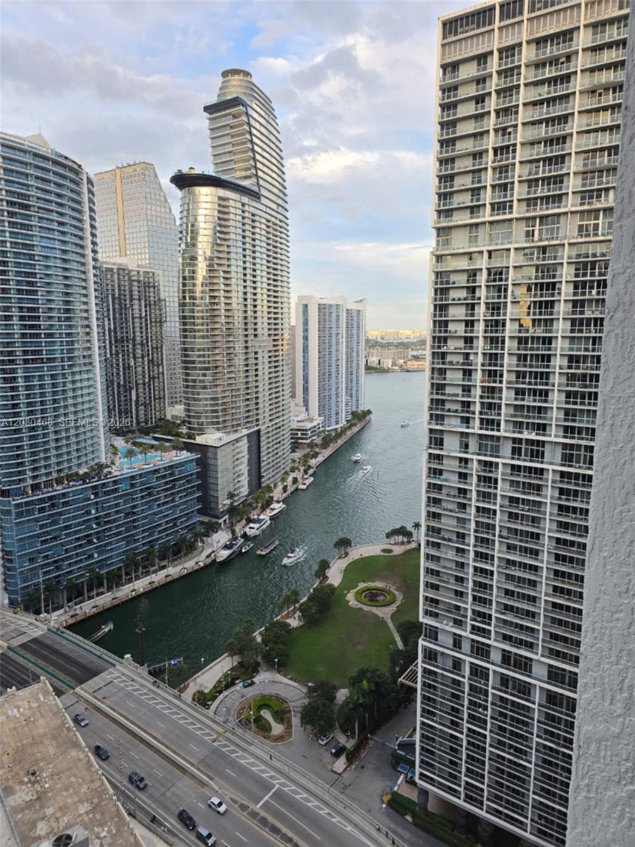 500 BRICKELL EAST CONDO - Residential