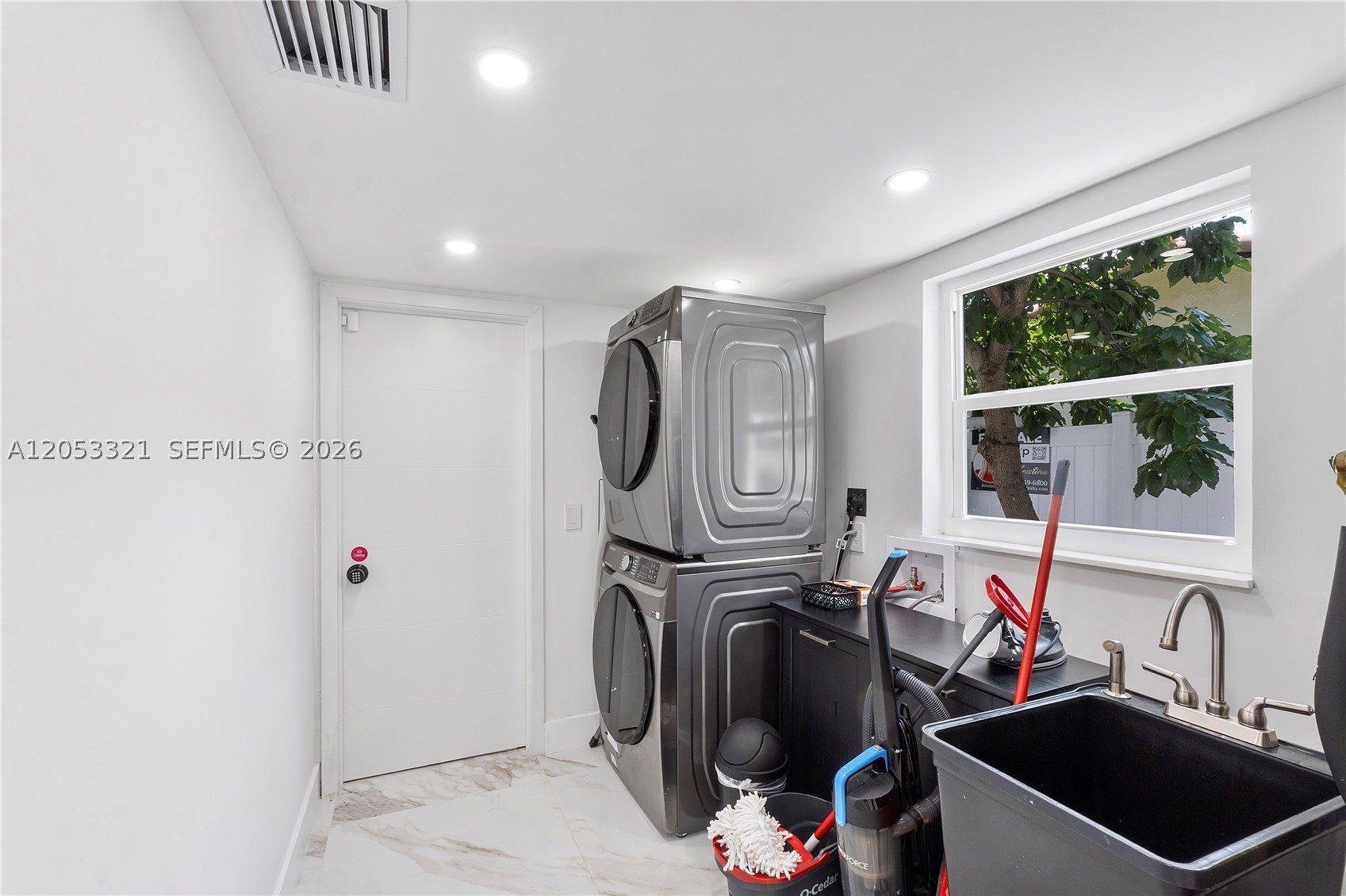 TERRA MAR ISLAND ESTATES - Residential Lease