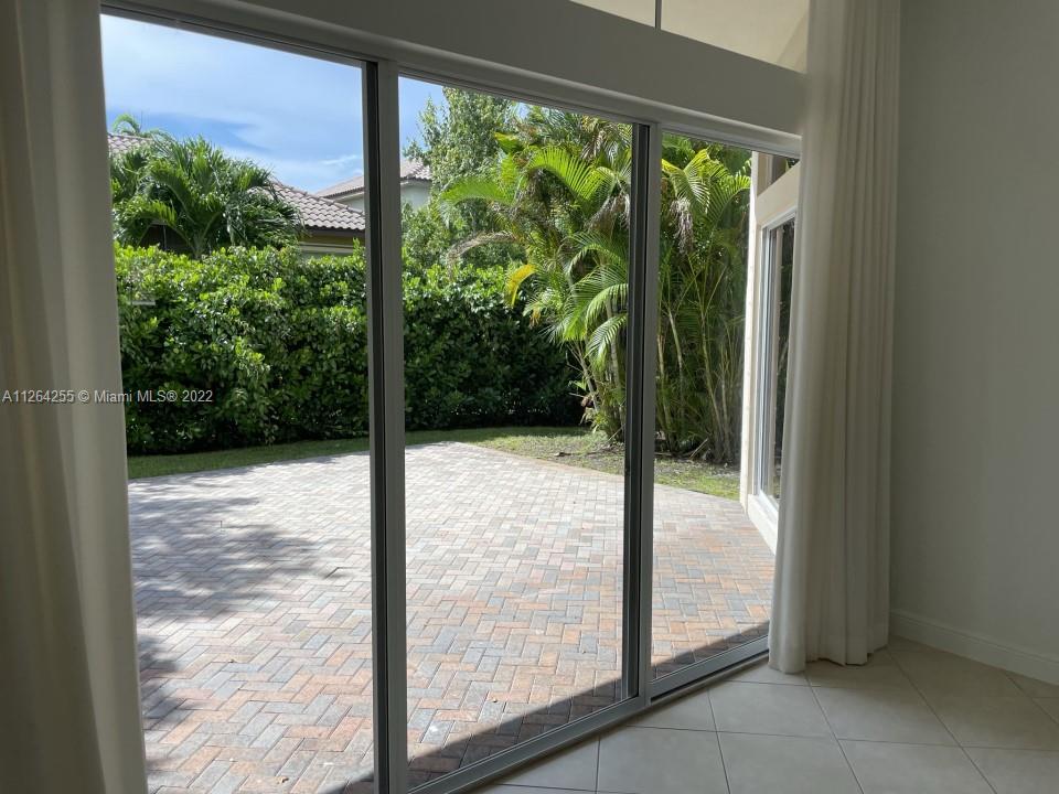 HERON BAY EAST - Residential Lease