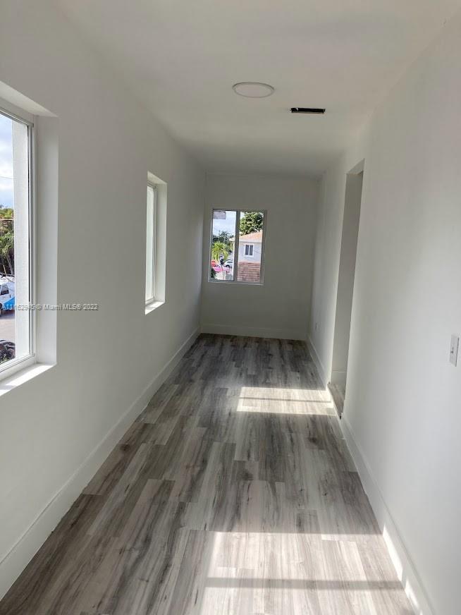 E LIBERTY CITY SEC A - Residential Lease