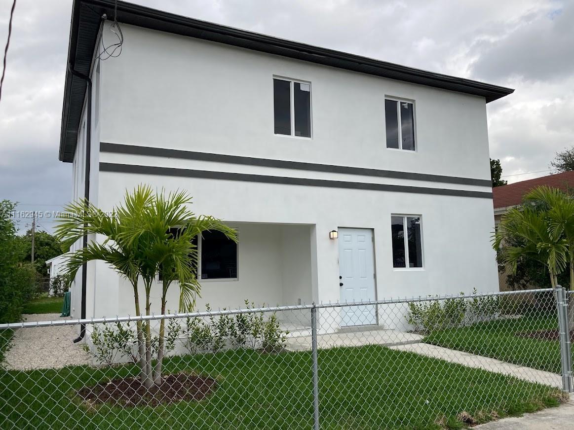 E LIBERTY CITY SEC A - Residential Lease