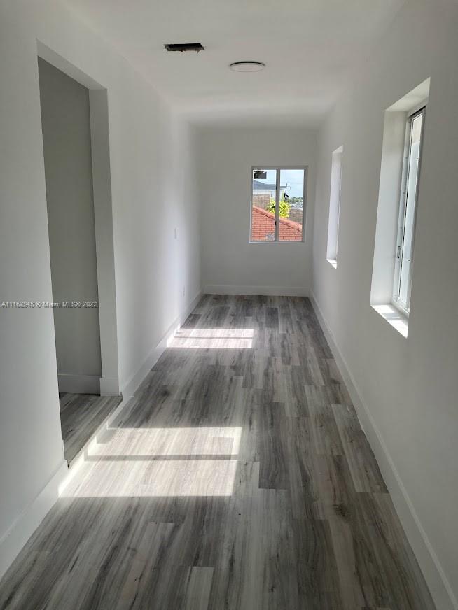 E LIBERTY CITY SEC A - Residential Lease