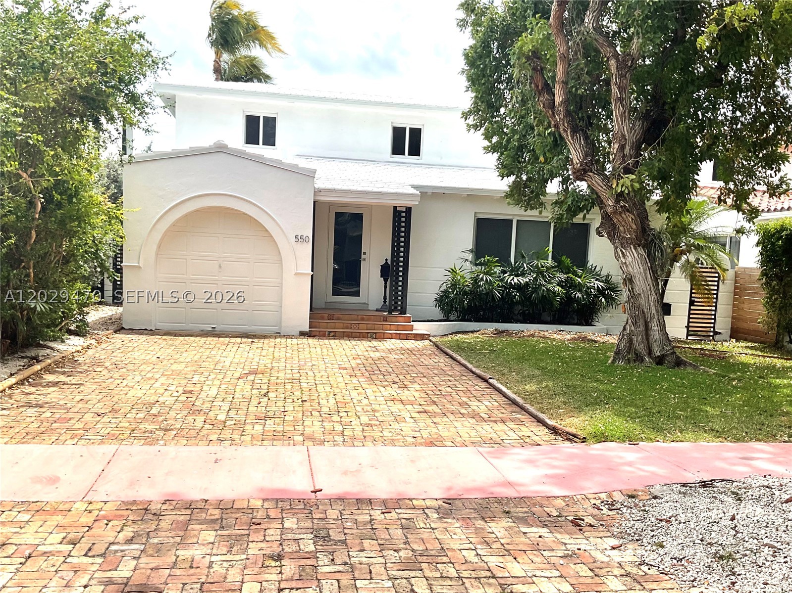 LAKE VIEW SUB - Residential Lease