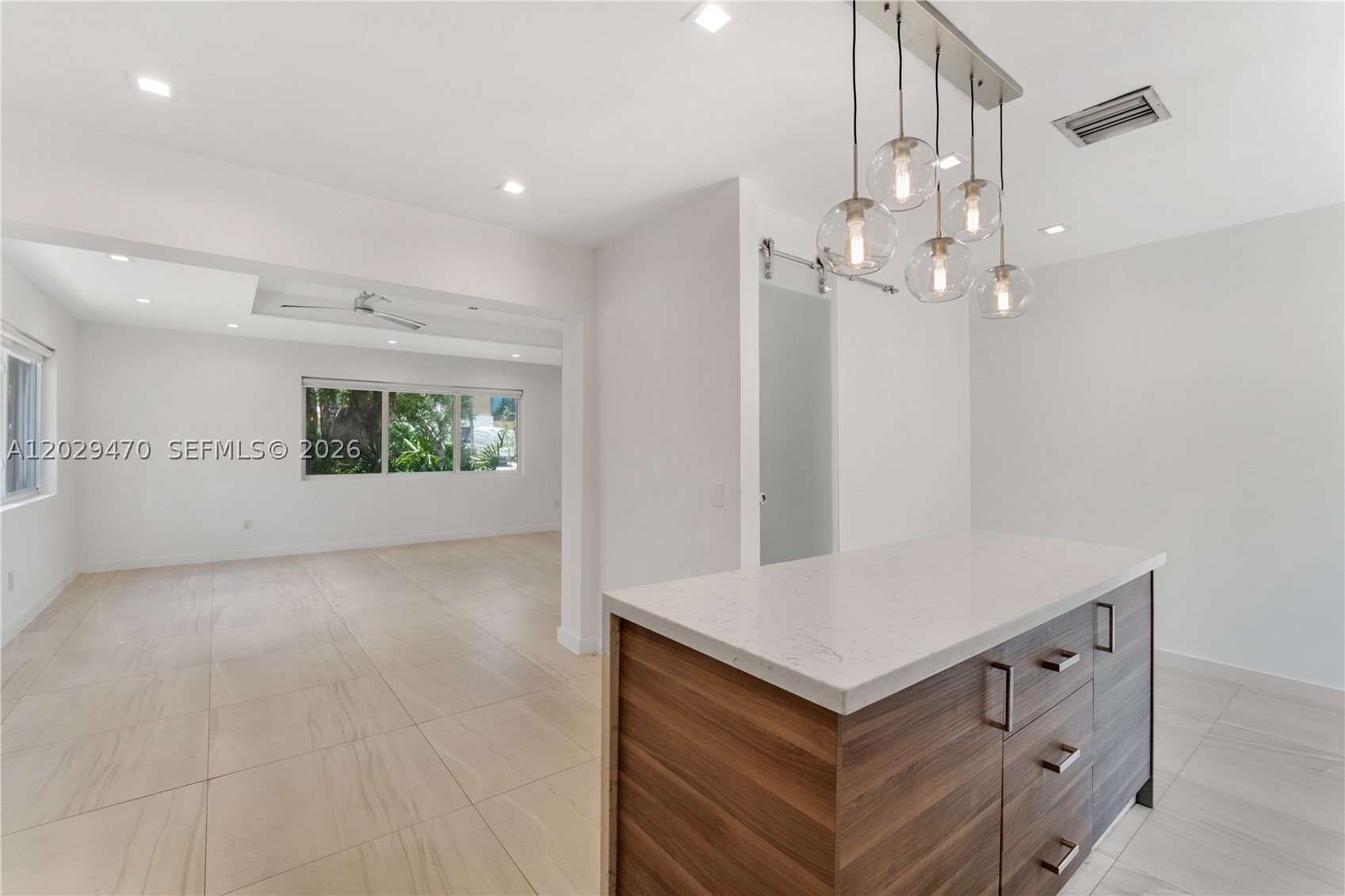 LAKE VIEW SUB - Residential Lease