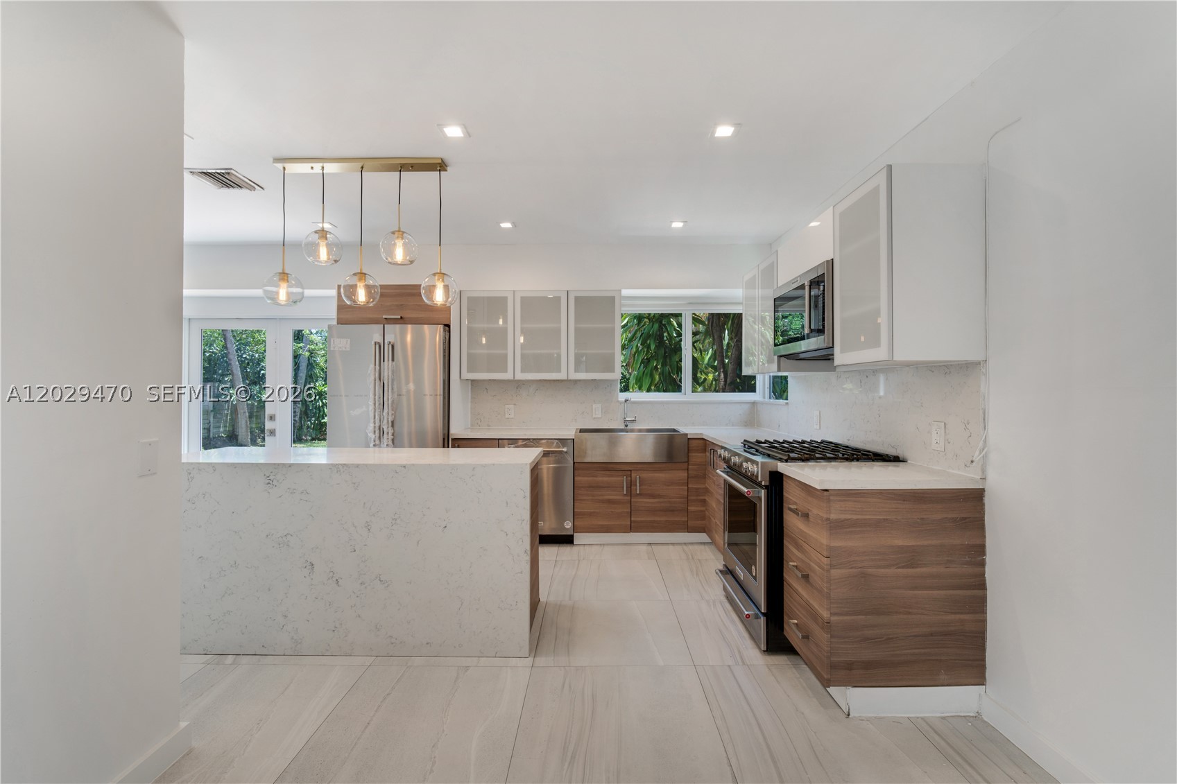 LAKE VIEW SUB - Residential Lease