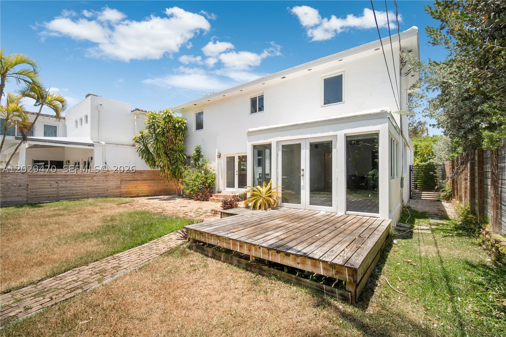 LAKE VIEW SUB - Residential Lease