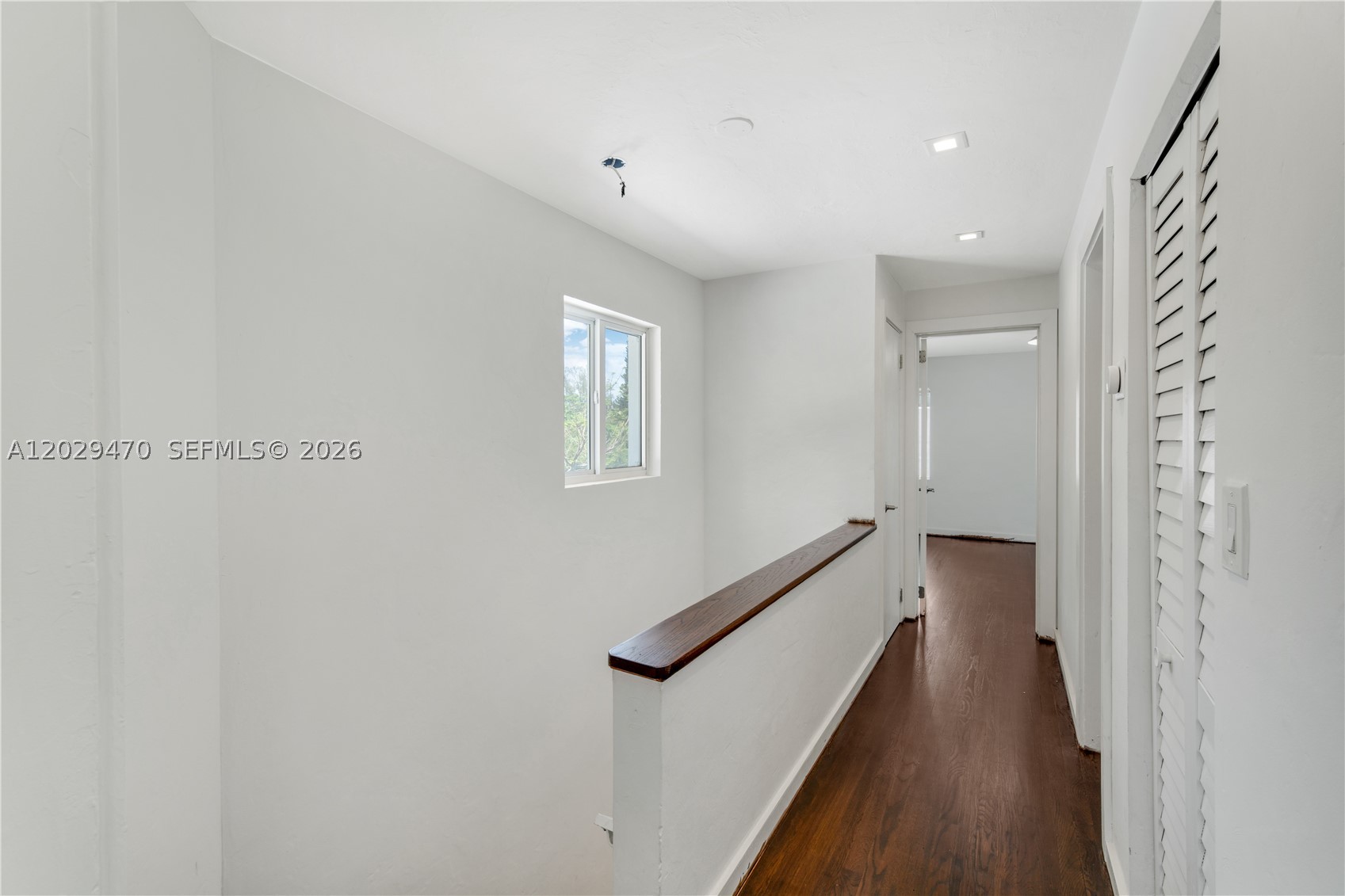 LAKE VIEW SUB - Residential Lease