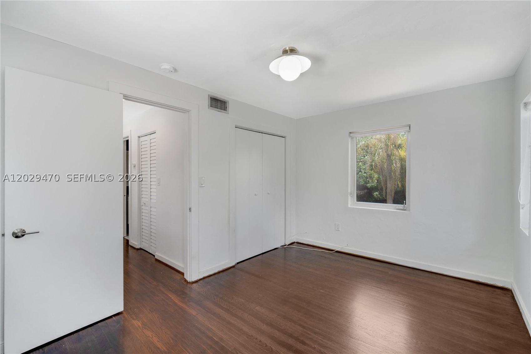 LAKE VIEW SUB - Residential Lease