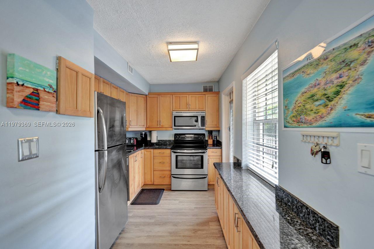 NO 14 PALM-AIRE COUNTRY C - Residential