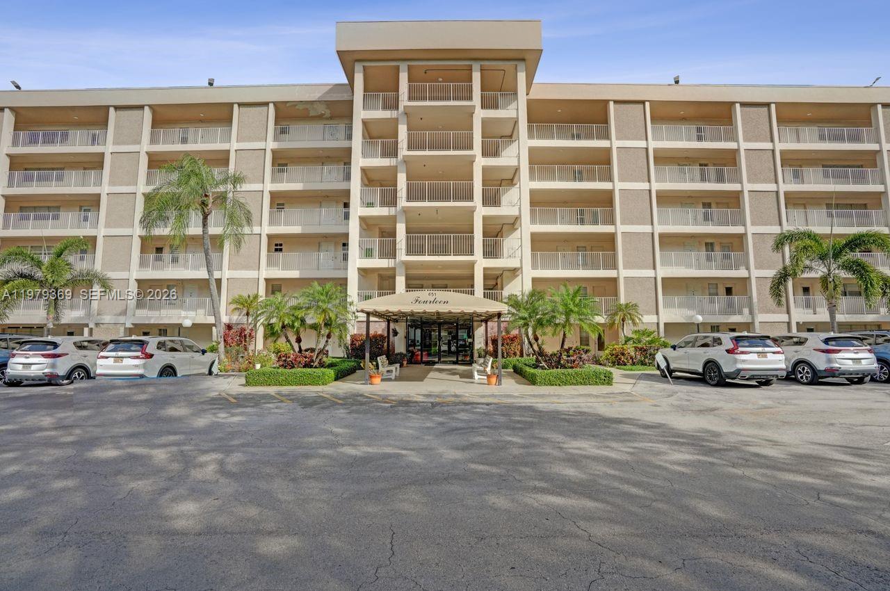 NO 14 PALM-AIRE COUNTRY C - Residential